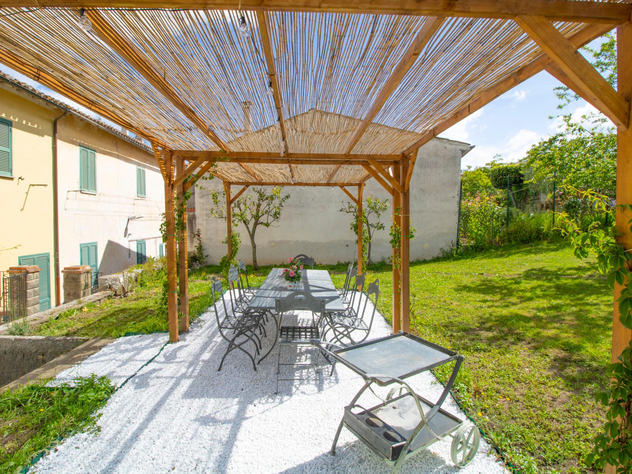 Photo 4 - Maison de 5 chambres à Capodimonte avec terrasse