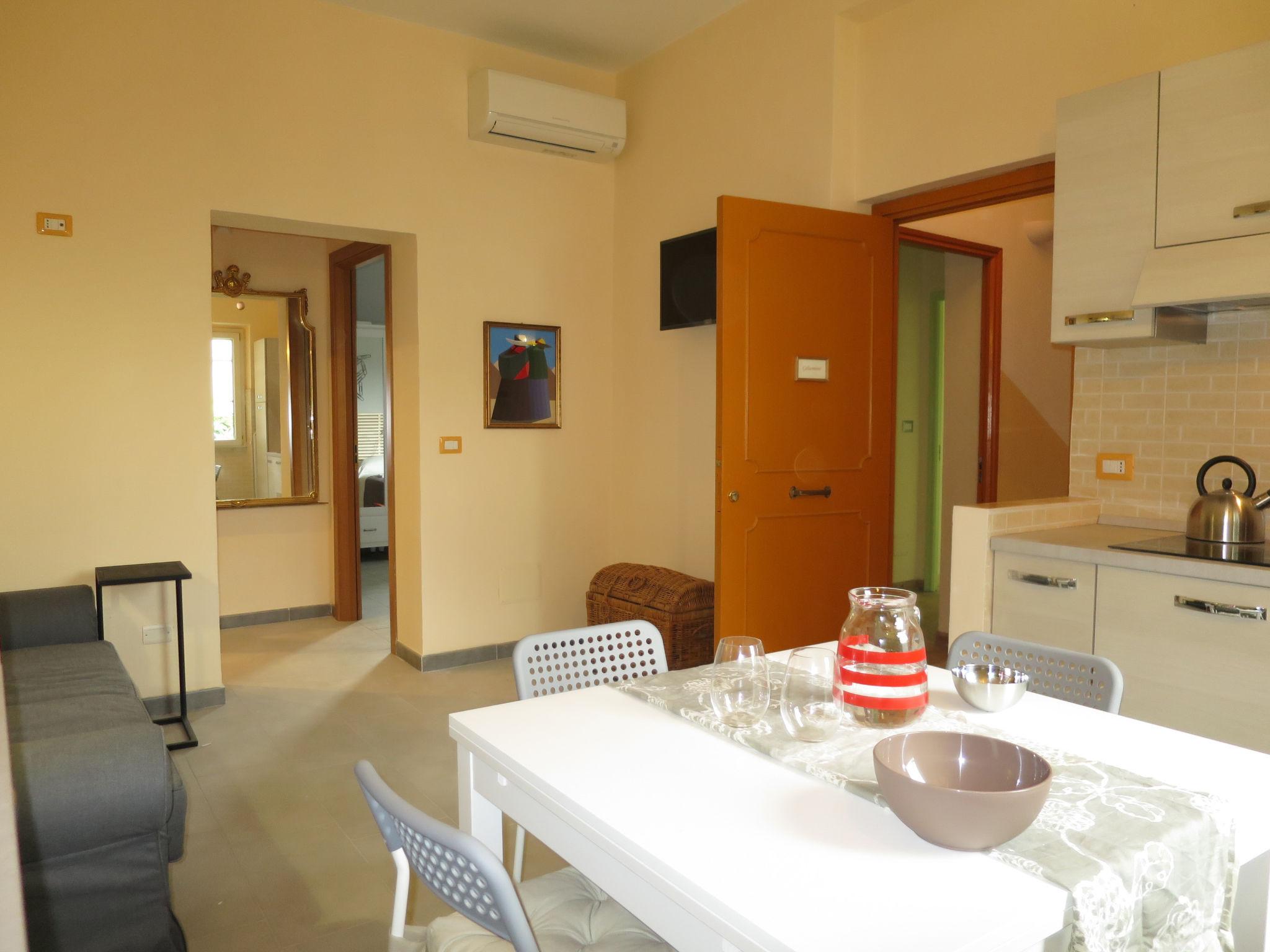 Photo 12 - 5 bedroom House in Capodimonte with terrace