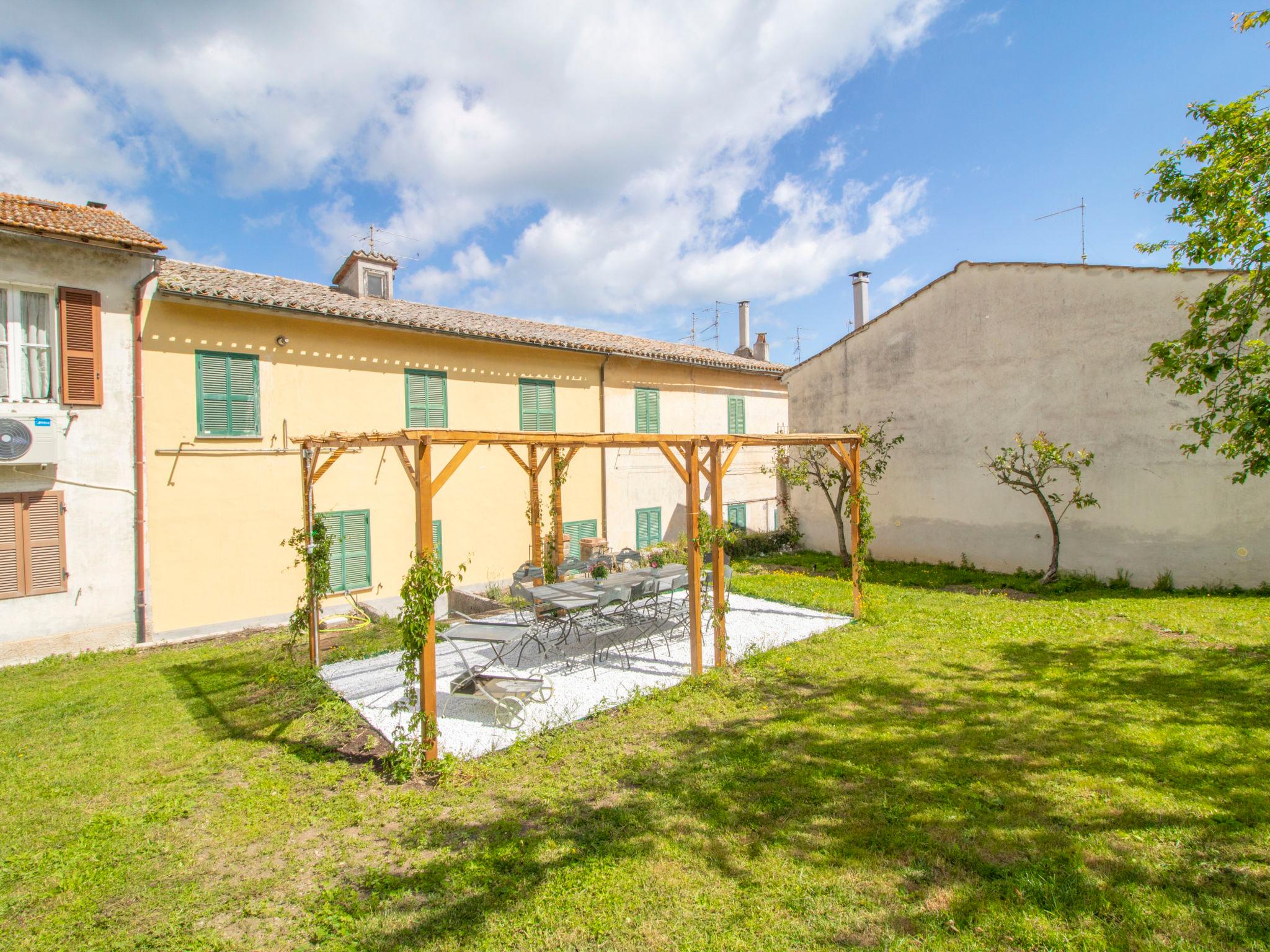 Photo 36 - Maison de 5 chambres à Capodimonte avec terrasse