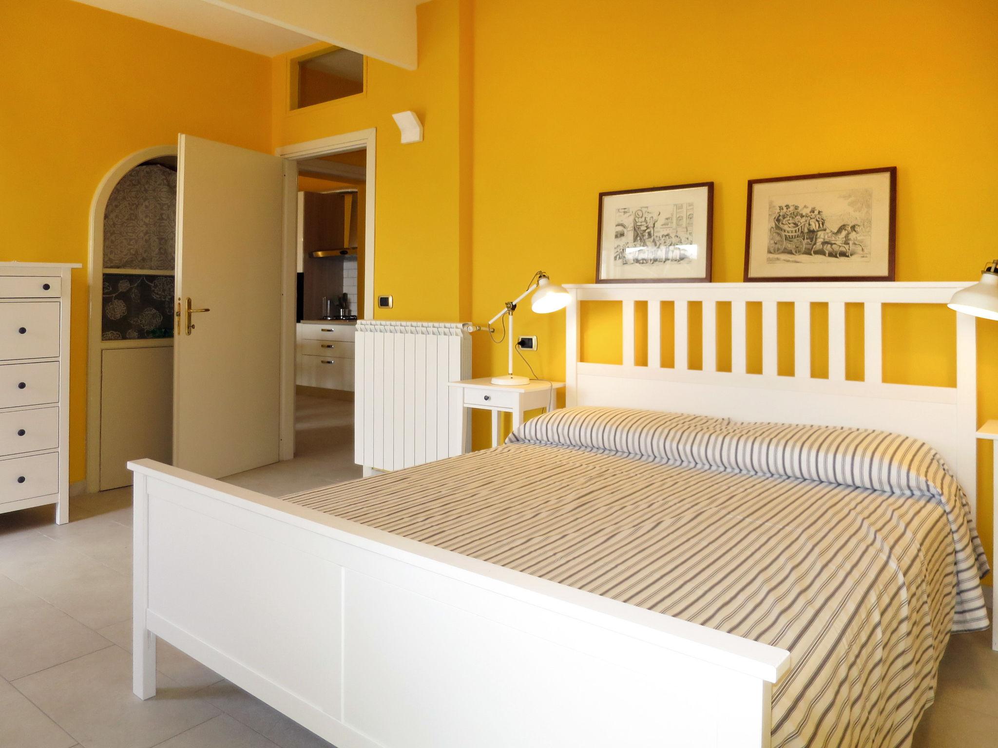 Foto 21 - Haus mit 5 Schlafzimmern in Capodimonte mit terrasse