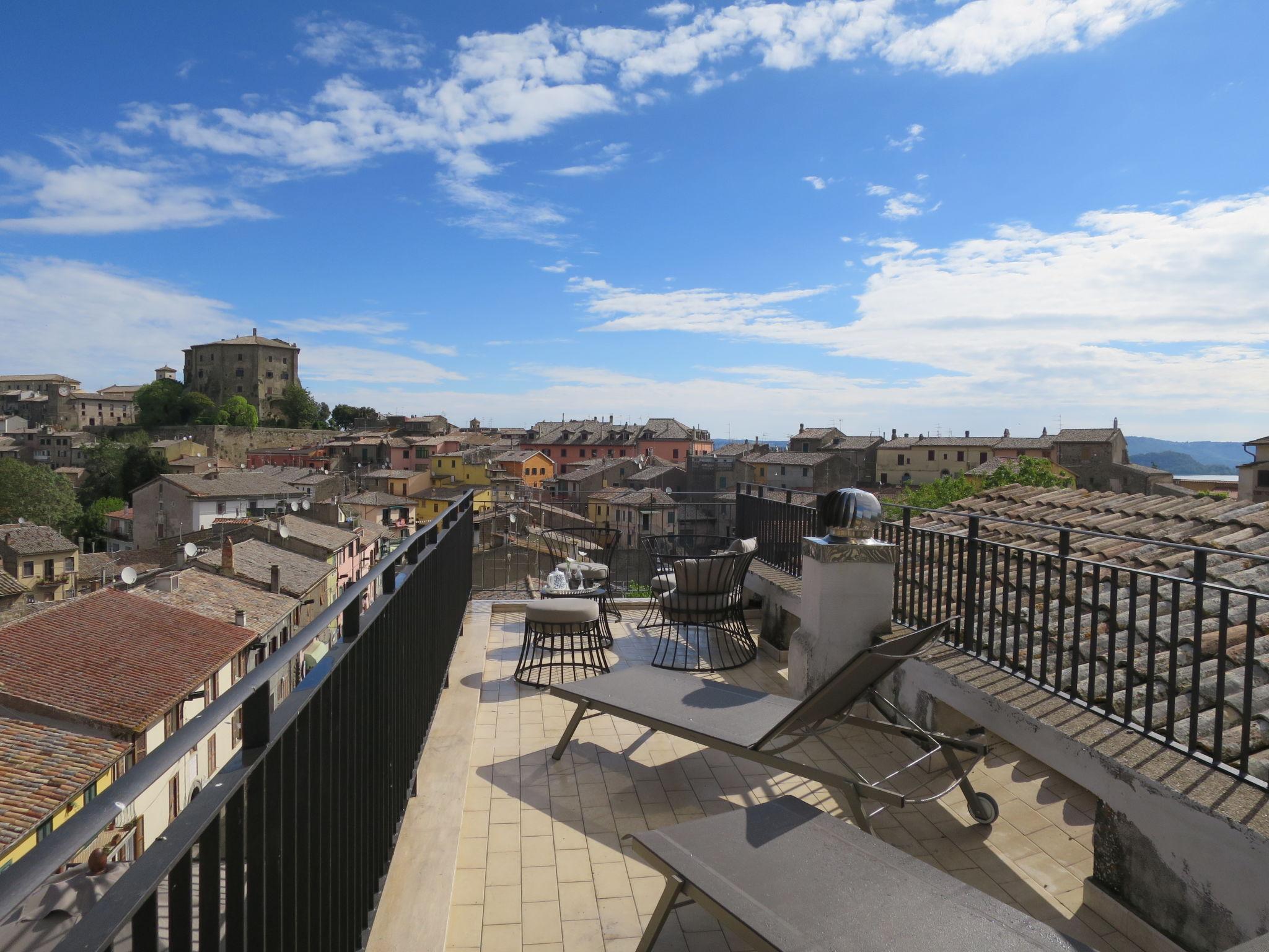 Foto 37 - Casa de 5 habitaciones en Capodimonte con terraza