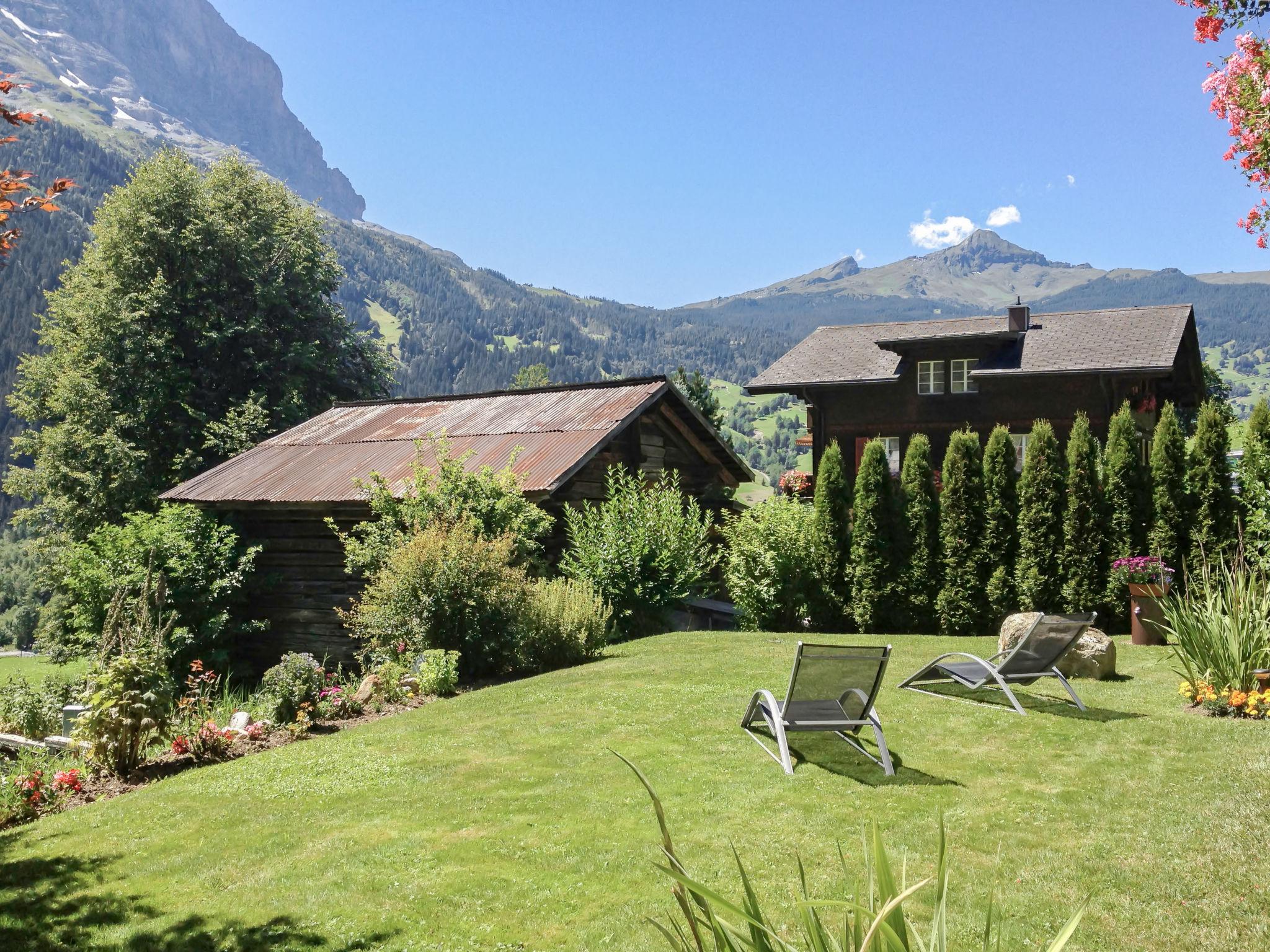 Foto 9 - Appartamento a Grindelwald con giardino