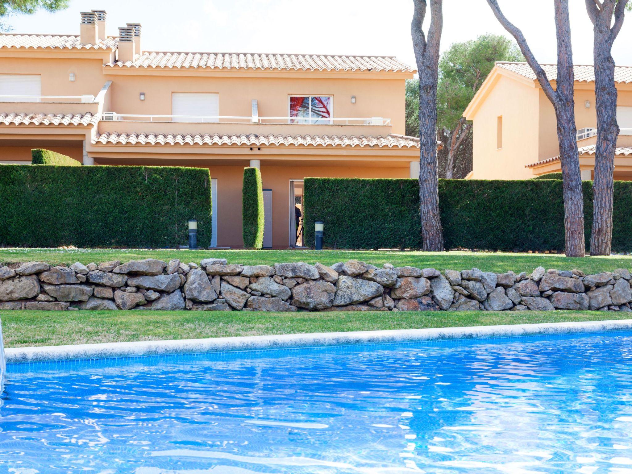 Photo 16 - Maison de 3 chambres à l'Escala avec piscine et jardin