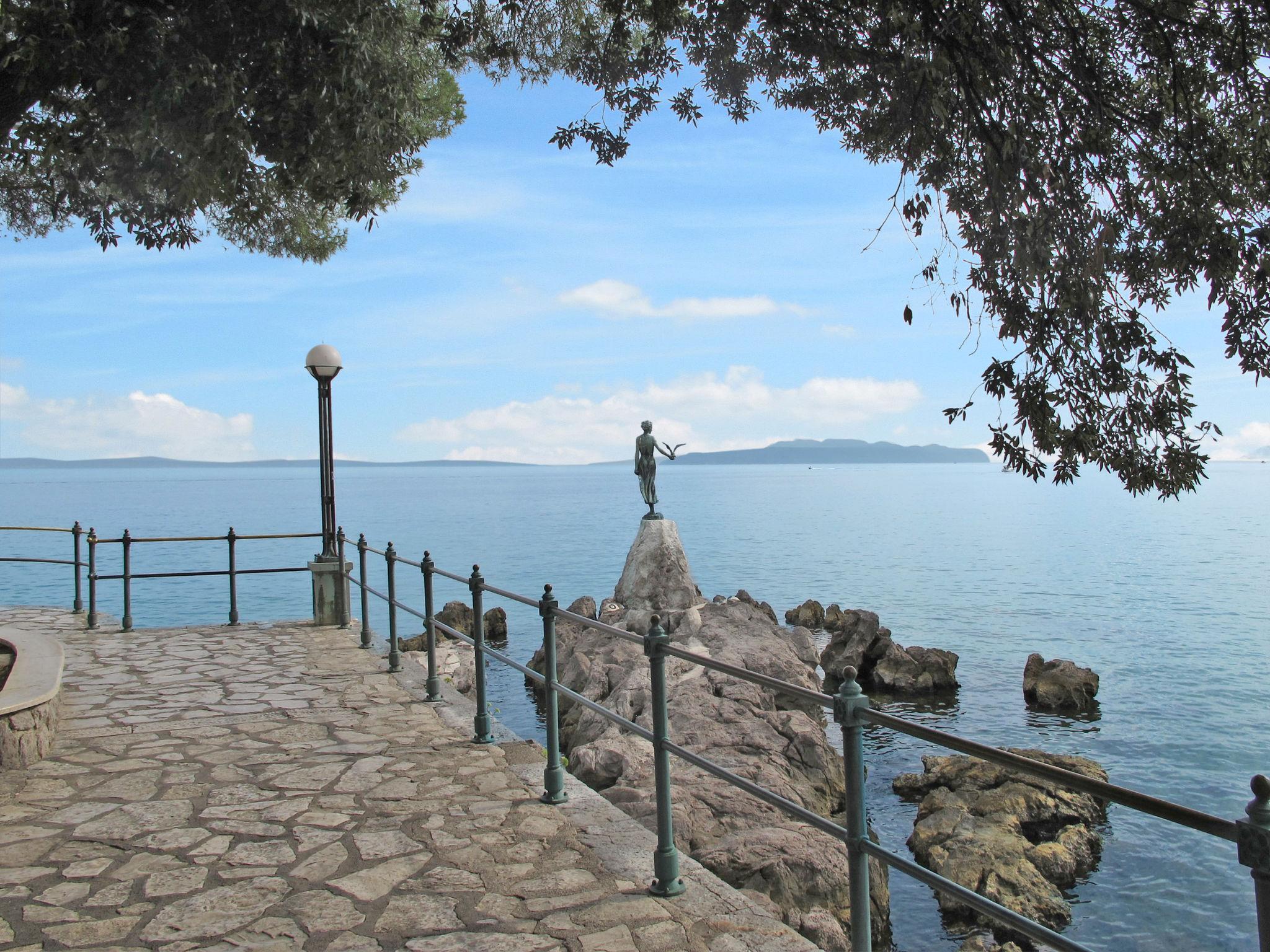 Foto 20 - Apartamento de 1 habitación en Opatija con terraza y vistas al mar