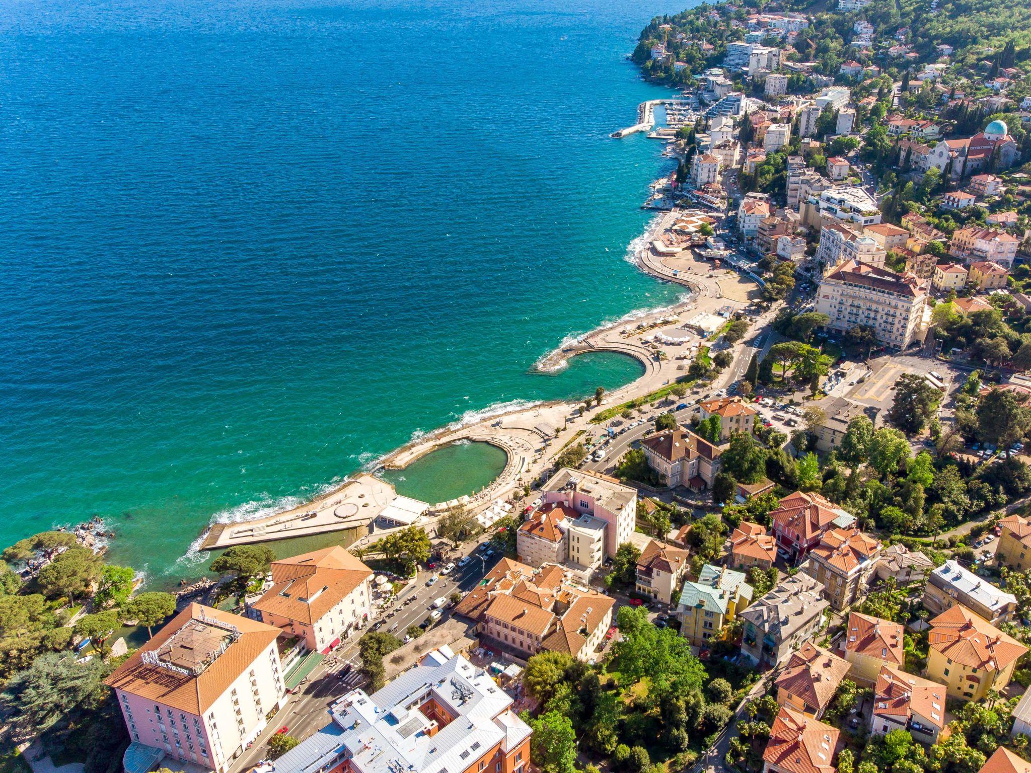 Photo 25 - Maison de 1 chambre à Opatija avec terrasse et vues à la mer