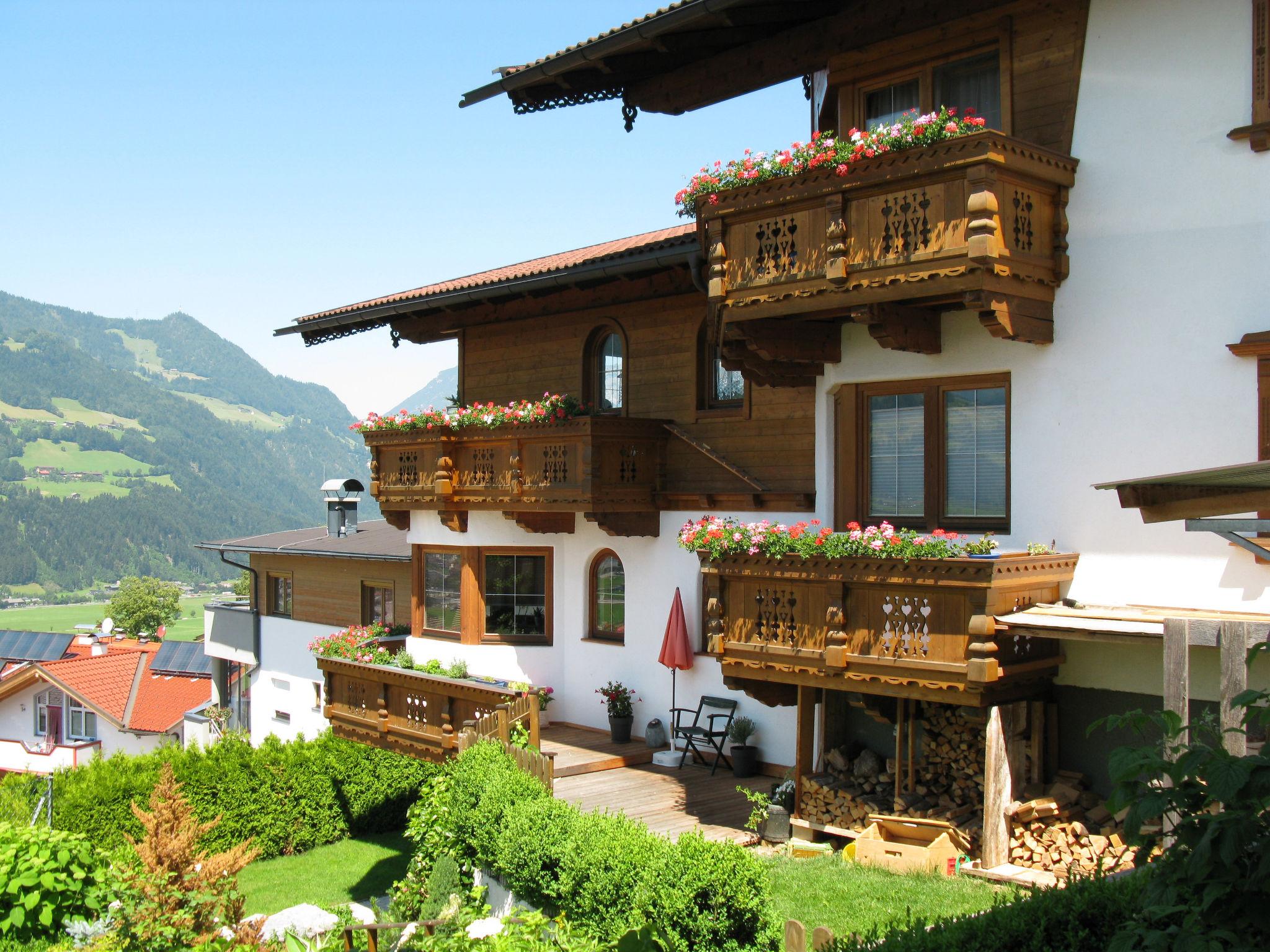 Foto 1 - Apartamento de 1 quarto em Hart im Zillertal com jardim e terraço