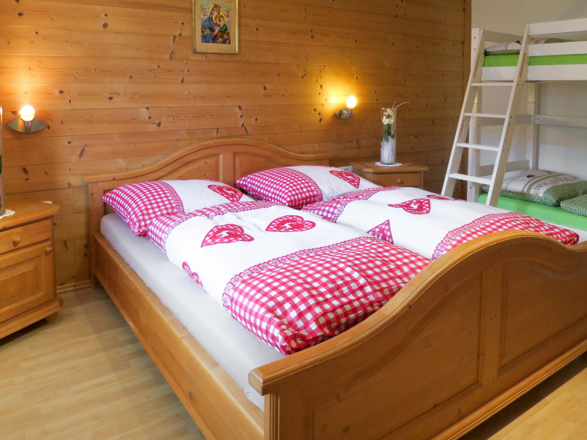 Foto 11 - Appartamento con 1 camera da letto a Hart im Zillertal con giardino e terrazza