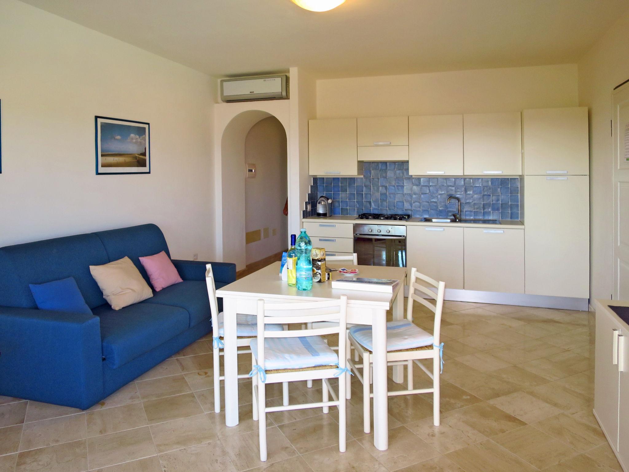 Photo 8 - 1 bedroom Apartment in Santa Teresa Gallura with swimming pool and sea view