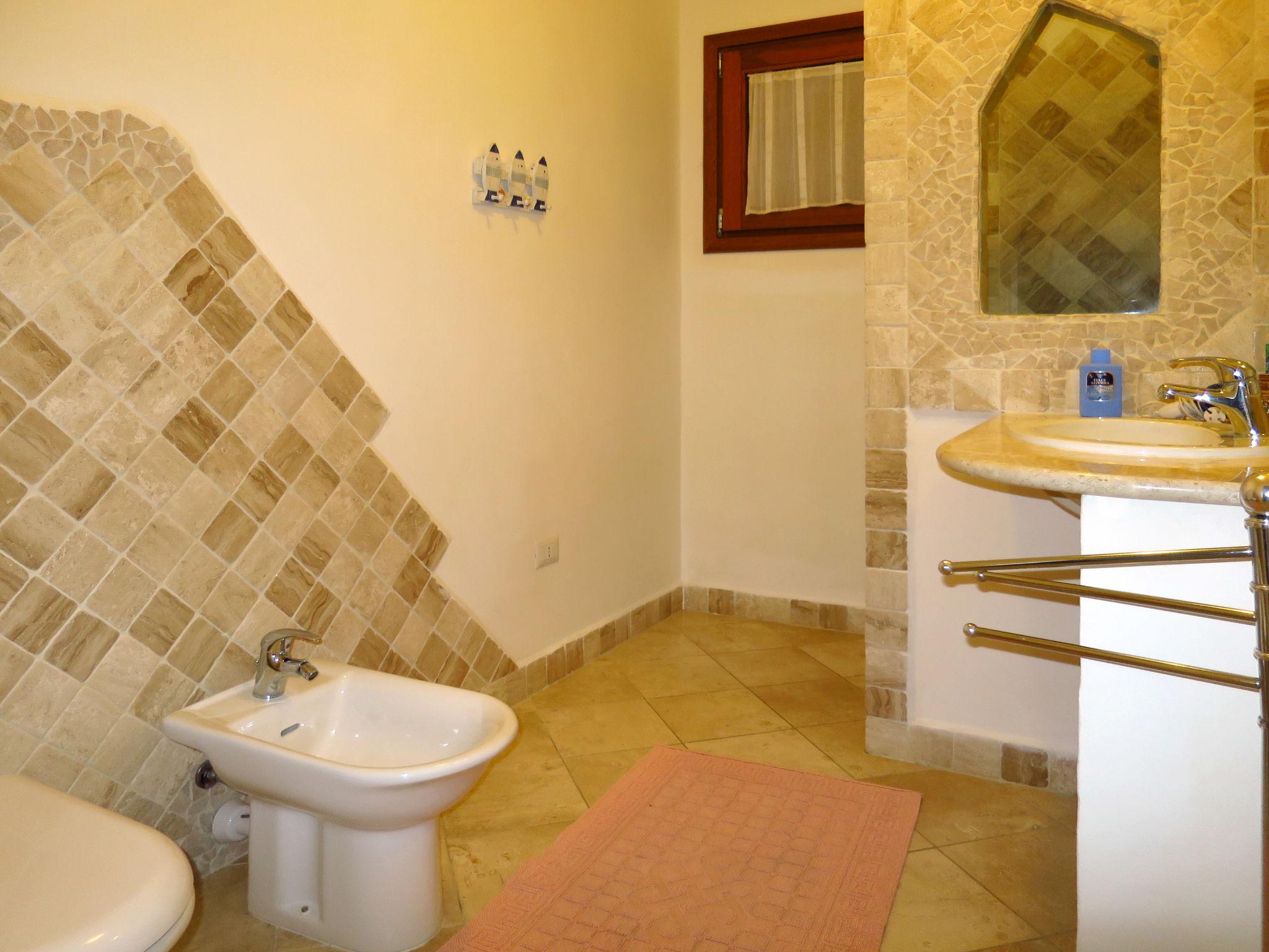 Photo 15 - 1 bedroom Apartment in Santa Teresa Gallura with swimming pool and sea view