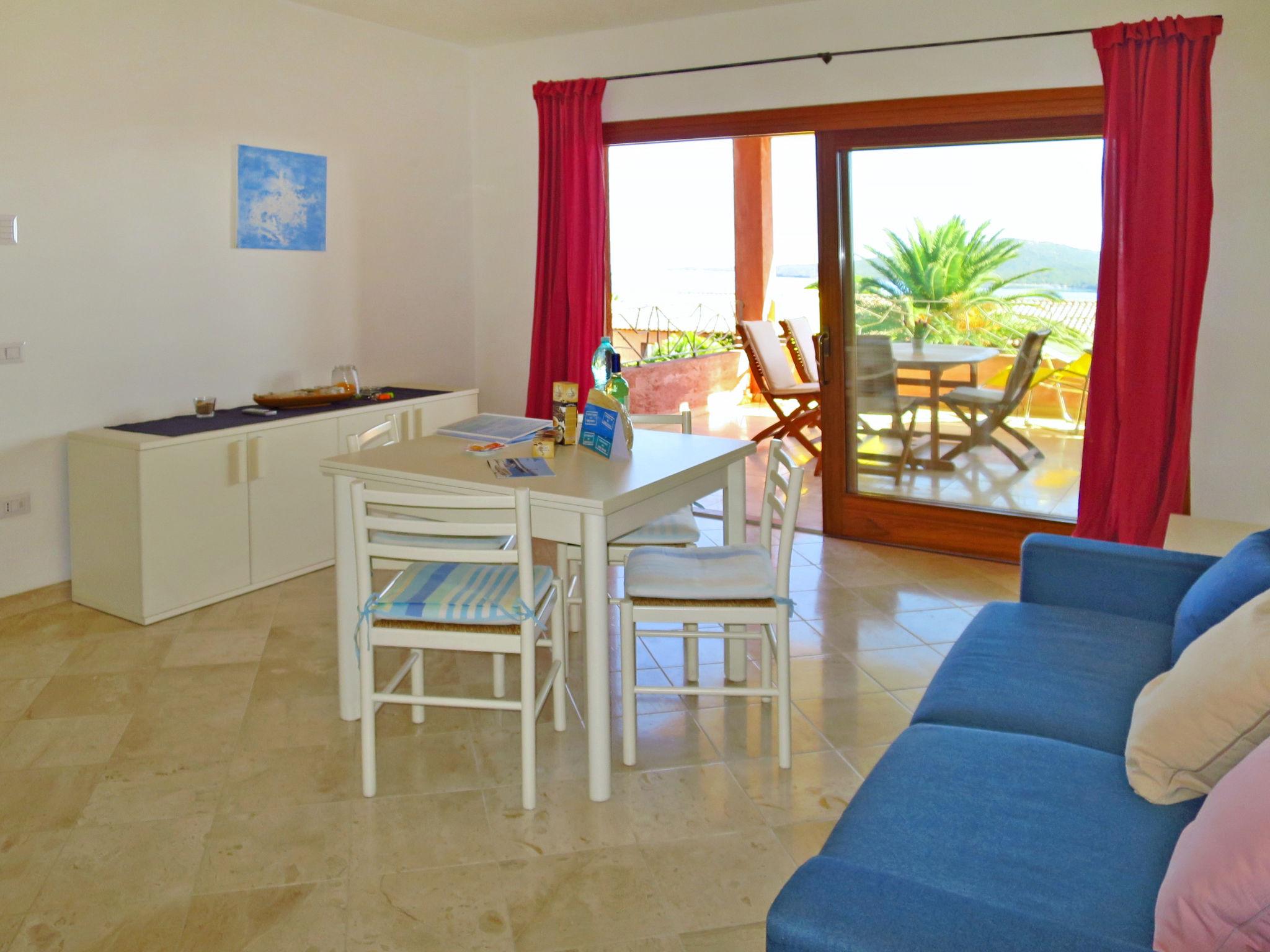 Foto 6 - Appartamento con 1 camera da letto a Santa Teresa Gallura con piscina e vista mare