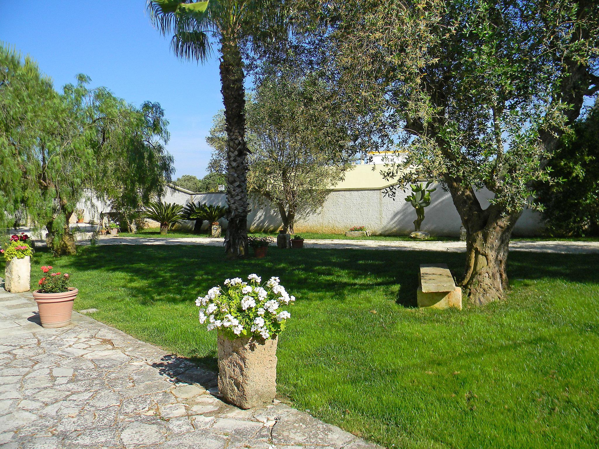 Foto 20 - Casa de 1 habitación en Ortelle con jardín y vistas al mar