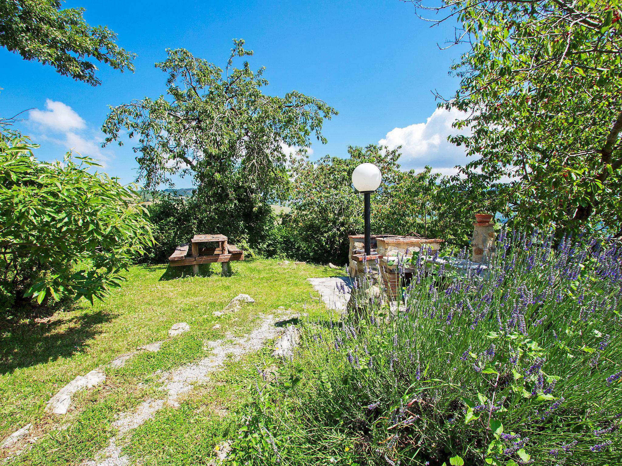 Foto 17 - Appartamento con 2 camere da letto a Santa Fiora con piscina e giardino