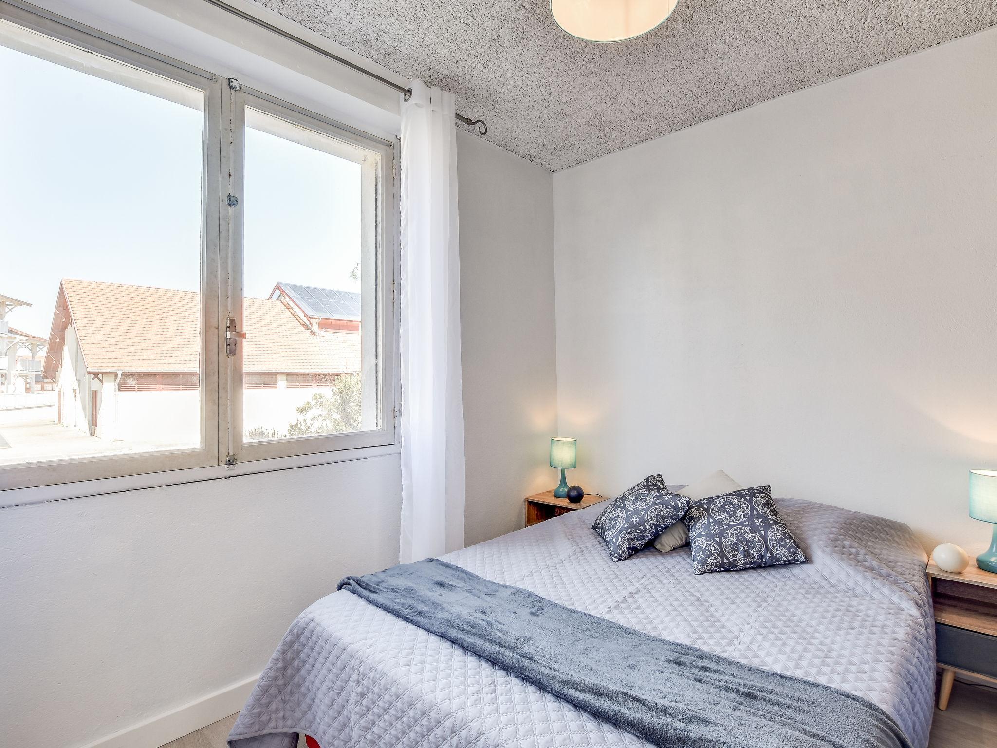 Foto 9 - Appartamento con 1 camera da letto a Mimizan con terrazza e vista mare