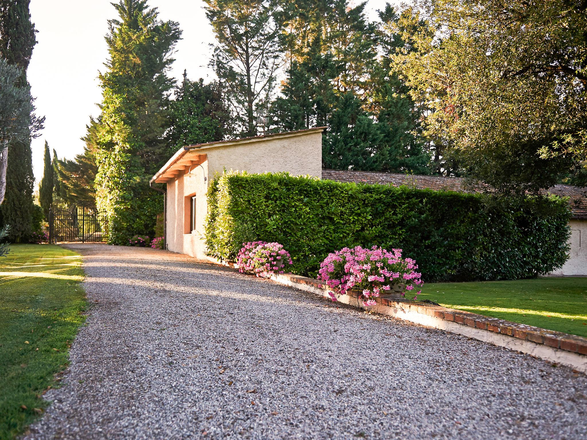 Foto 28 - Casa con 1 camera da letto a Colle di Val d'Elsa con piscina e giardino