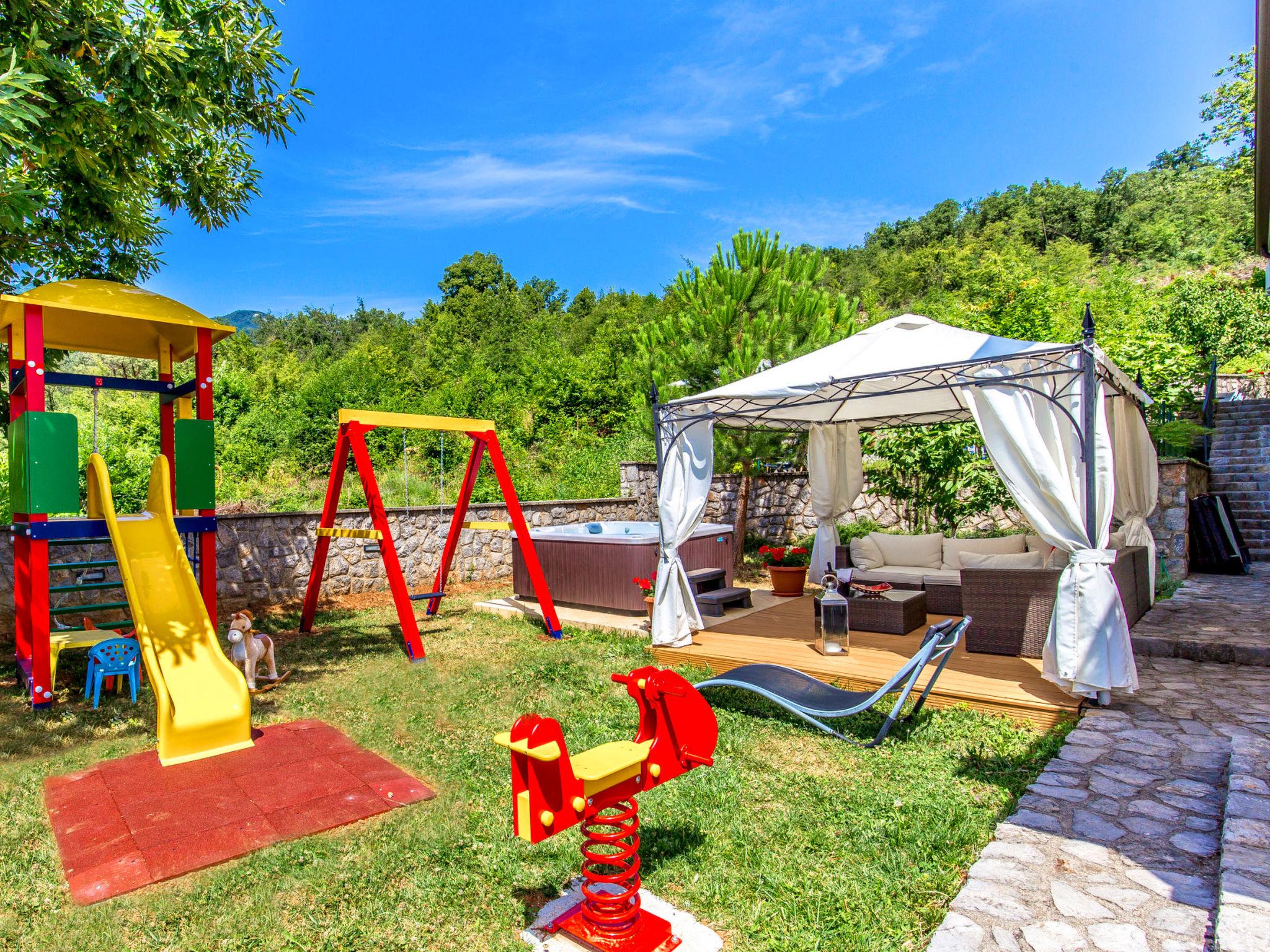 Photo 3 - 7 bedroom House in Opatija with private pool and garden