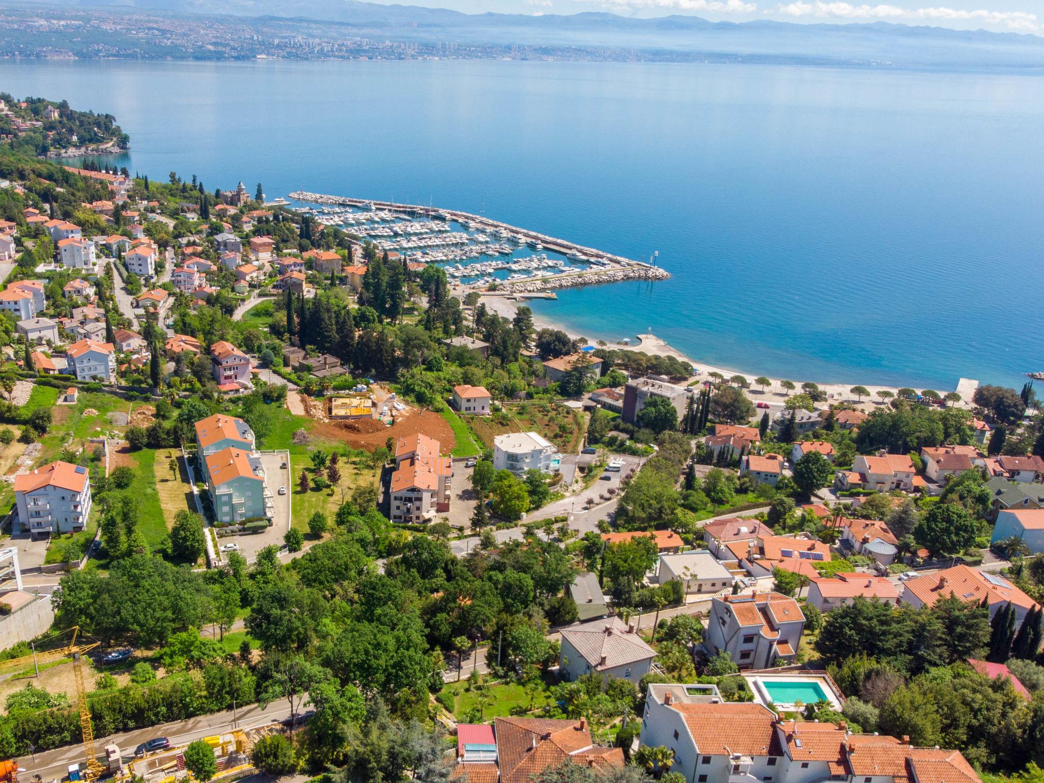 Photo 20 - Appartement de 1 chambre à Opatija avec jardin et terrasse