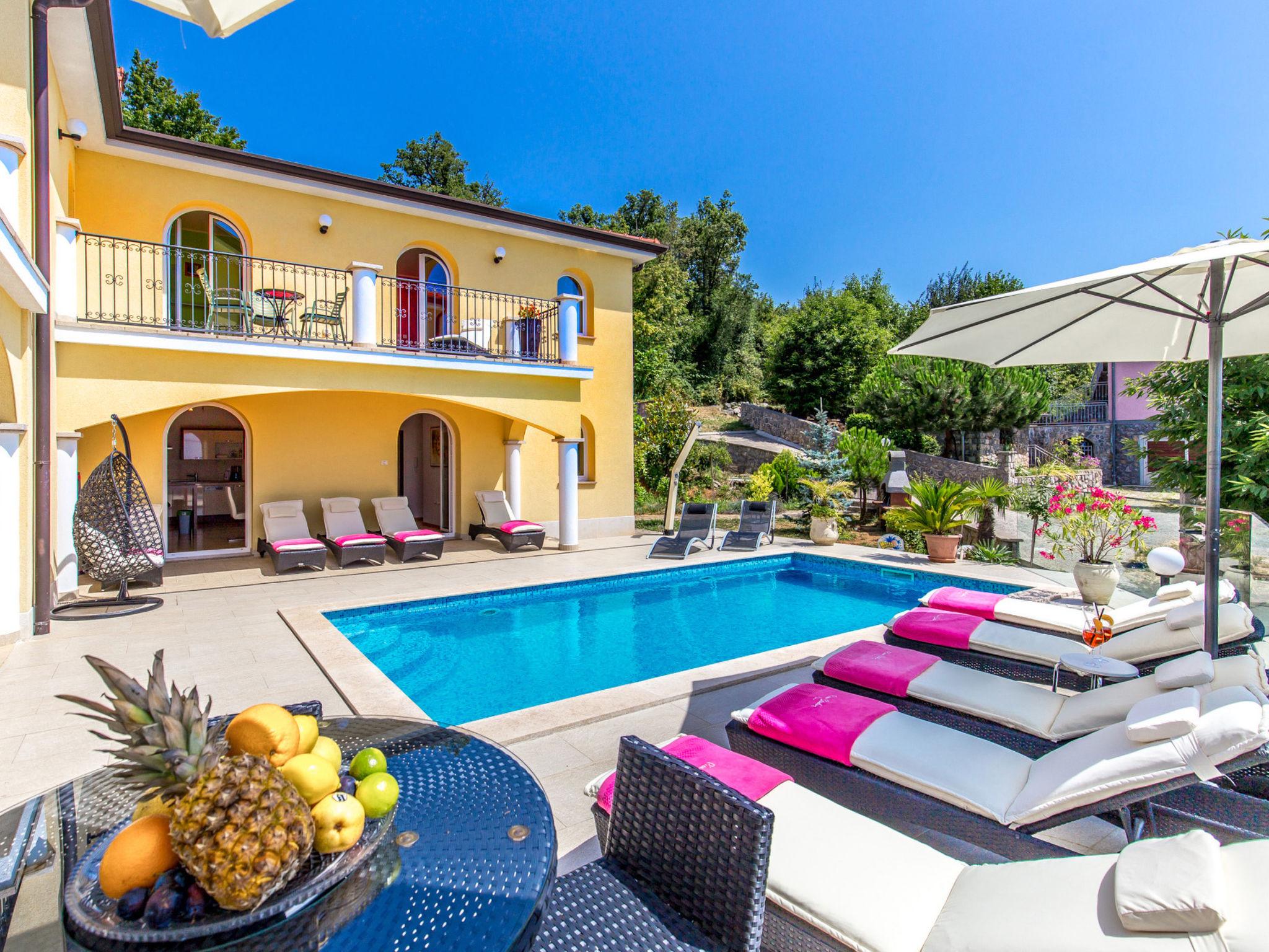 Photo 31 - 7 bedroom House in Opatija with private pool and garden