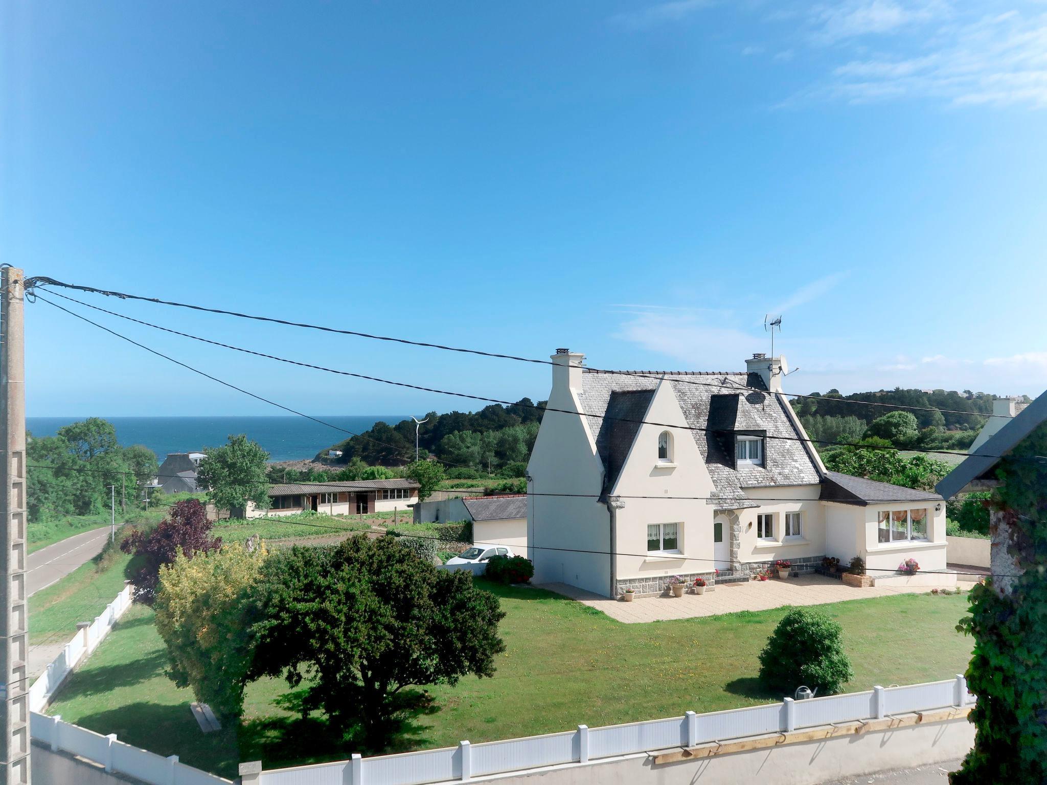 Photo 22 - Maison de 4 chambres à Guimaëc avec terrasse et vues à la mer