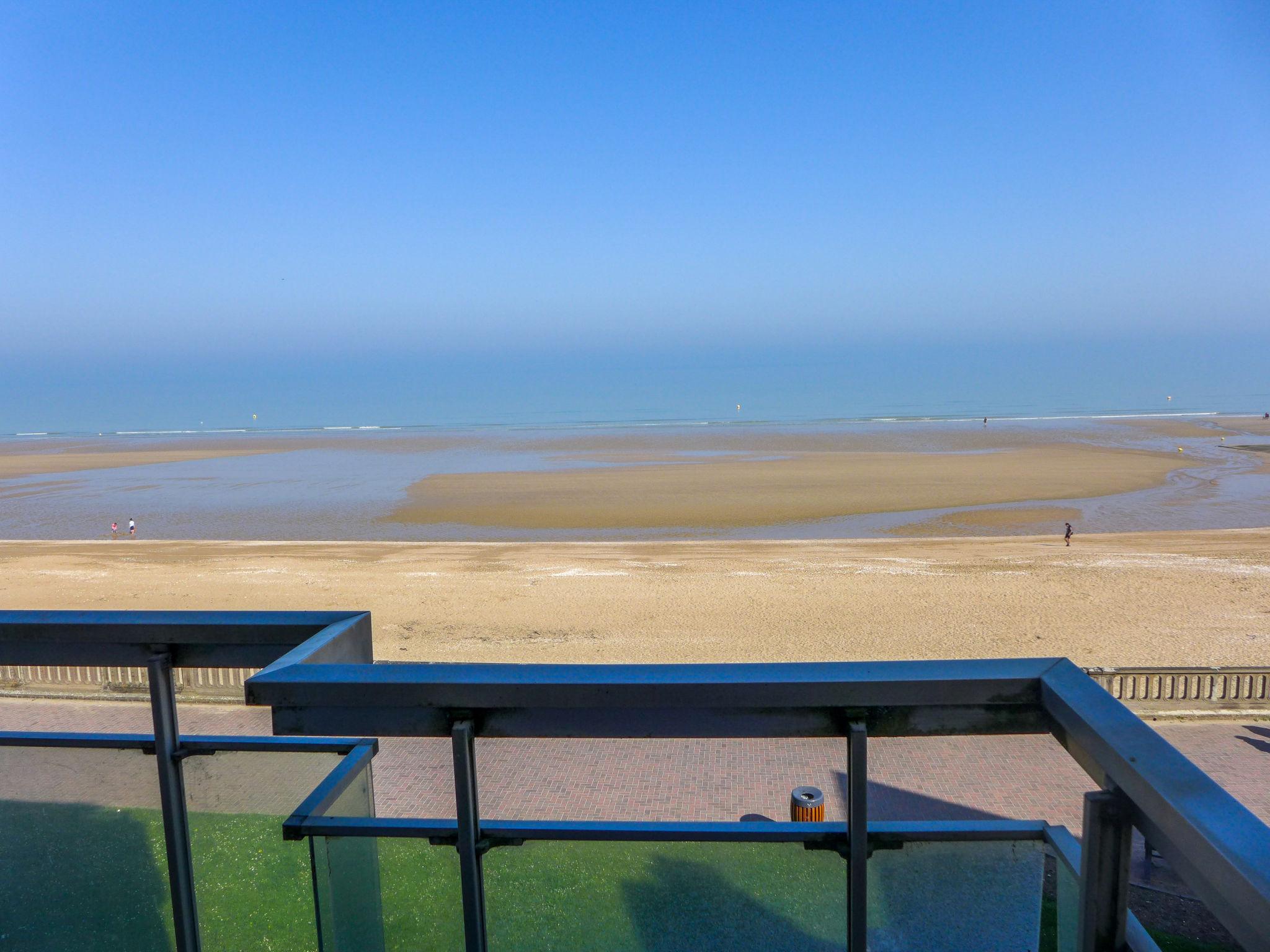 Foto 6 - Apartamento en Cabourg con vistas al mar