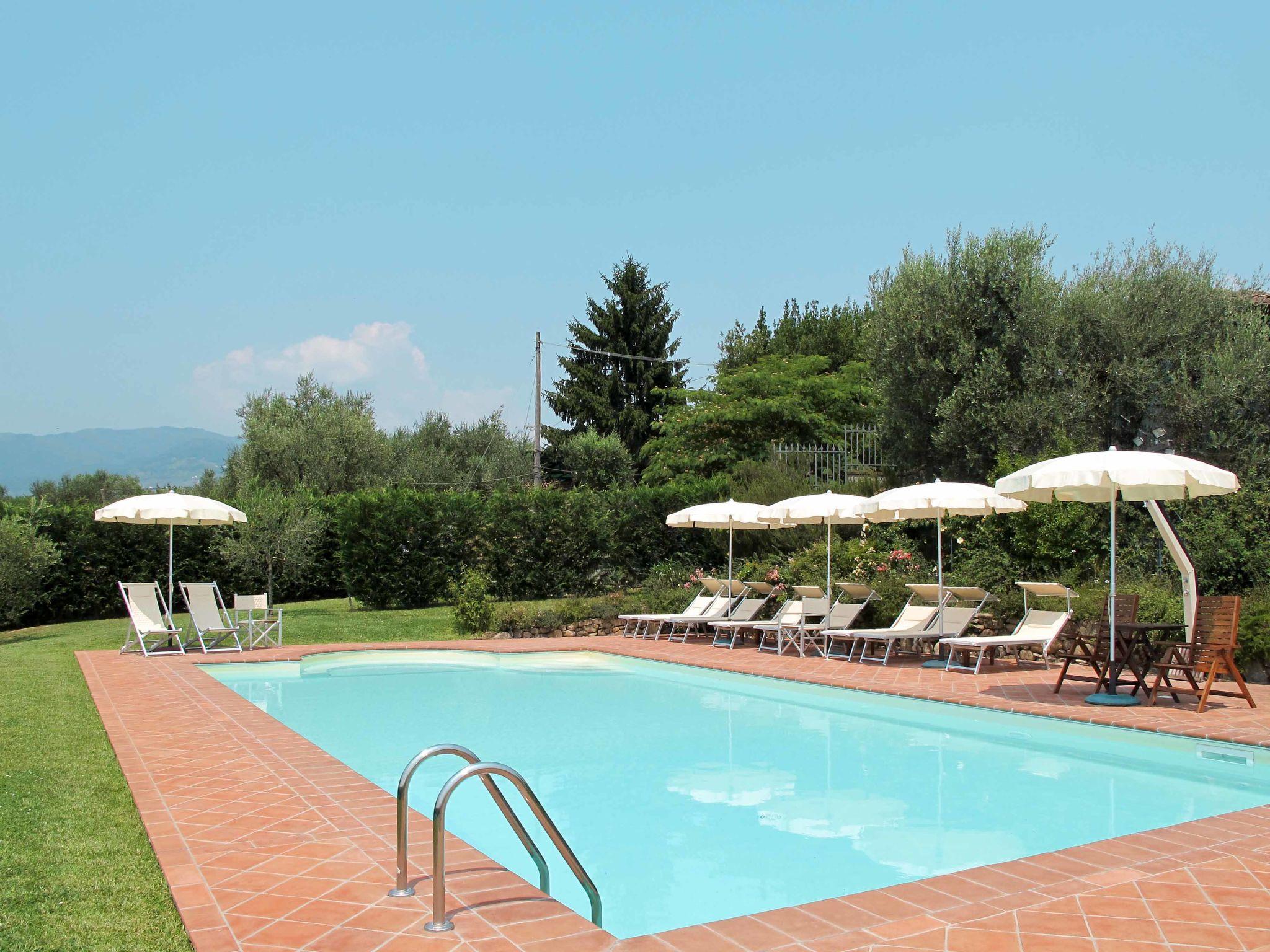 Photo 2 - Appartement de 1 chambre à Pescia avec piscine et jardin