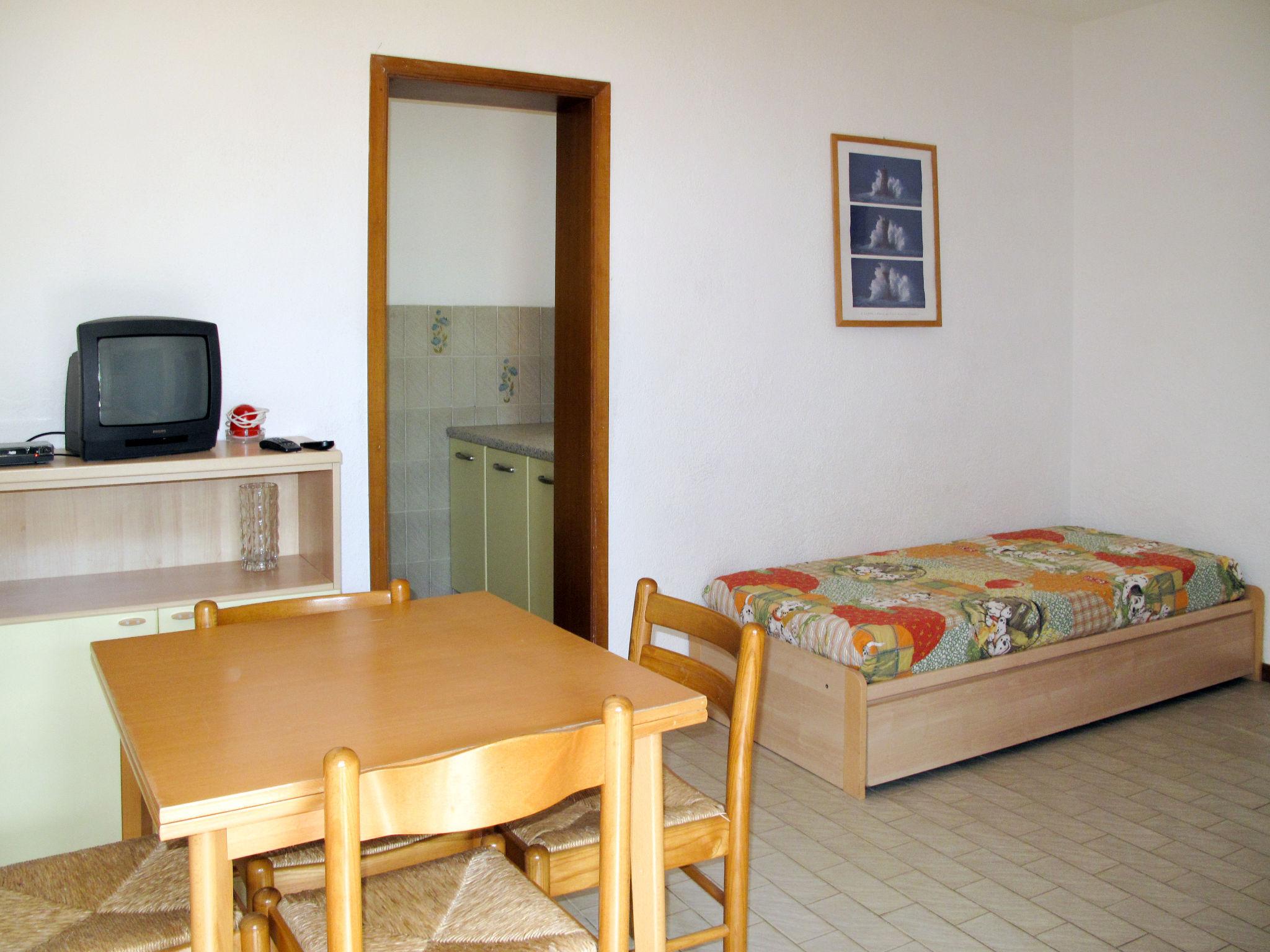 Photo 6 - 1 bedroom Apartment in Capoliveri with garden and terrace