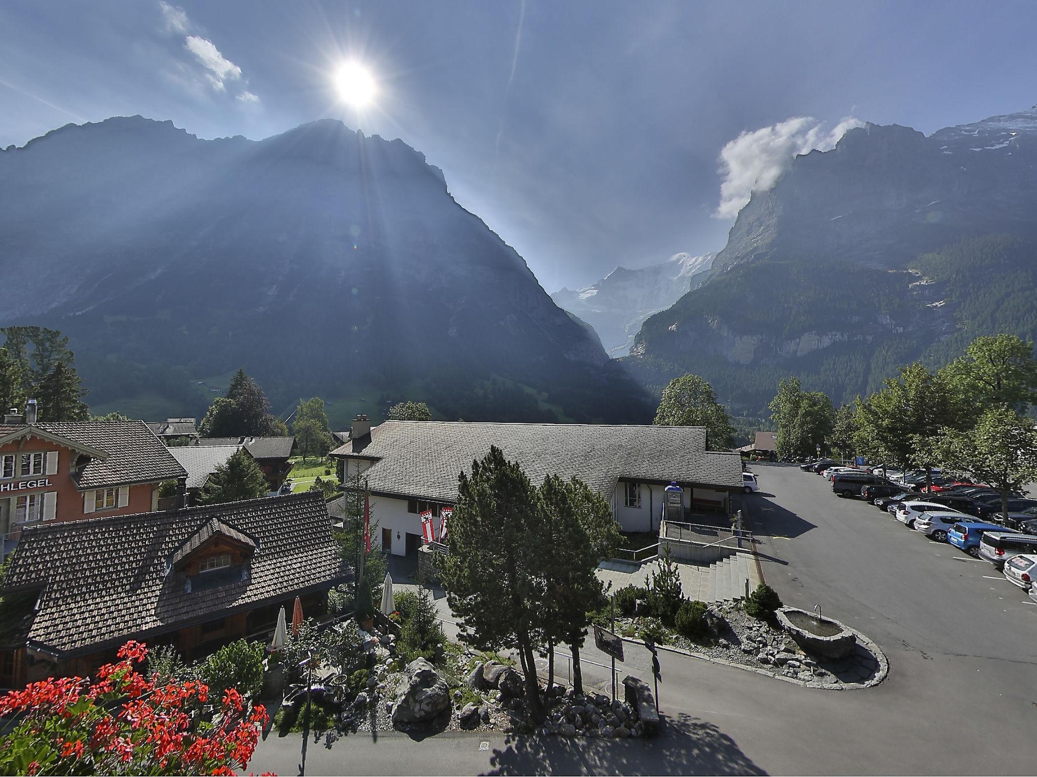 Foto 4 - Appartamento a Grindelwald con giardino