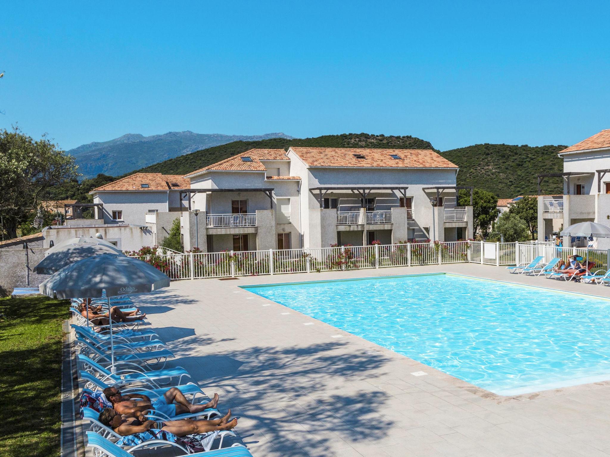 Photo 2 - Appartement de 4 chambres à Oletta avec piscine et vues à la mer