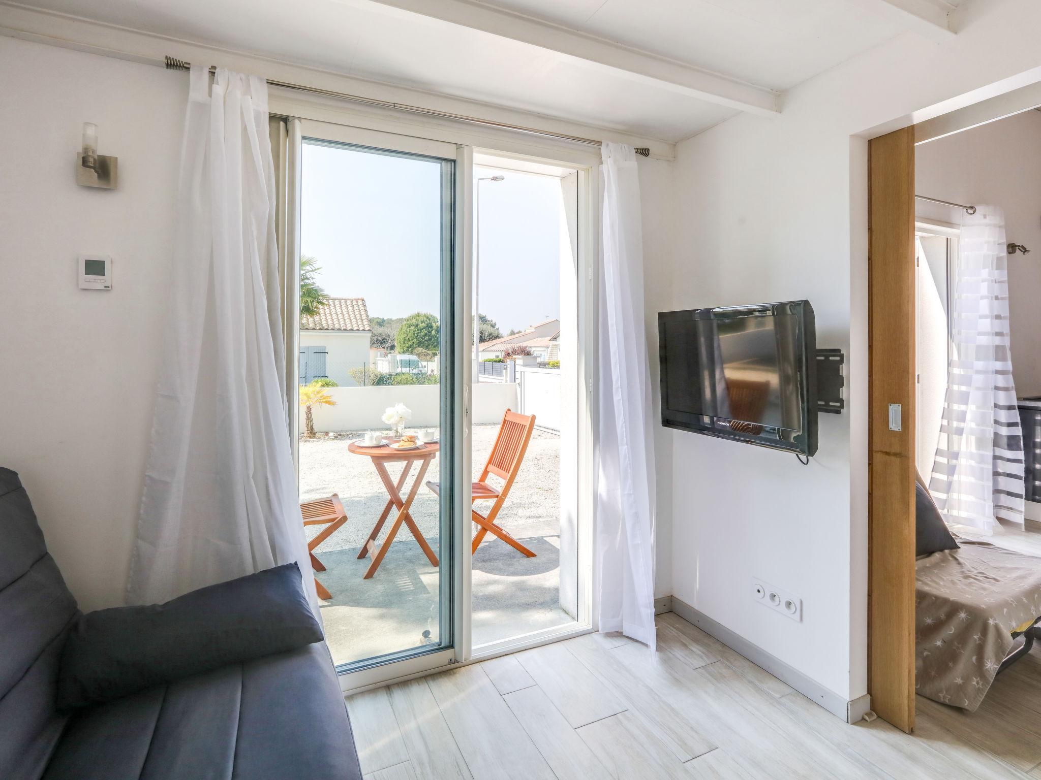 Foto 8 - Casa de 1 habitación en Saint-Palais-sur-Mer con terraza y vistas al mar