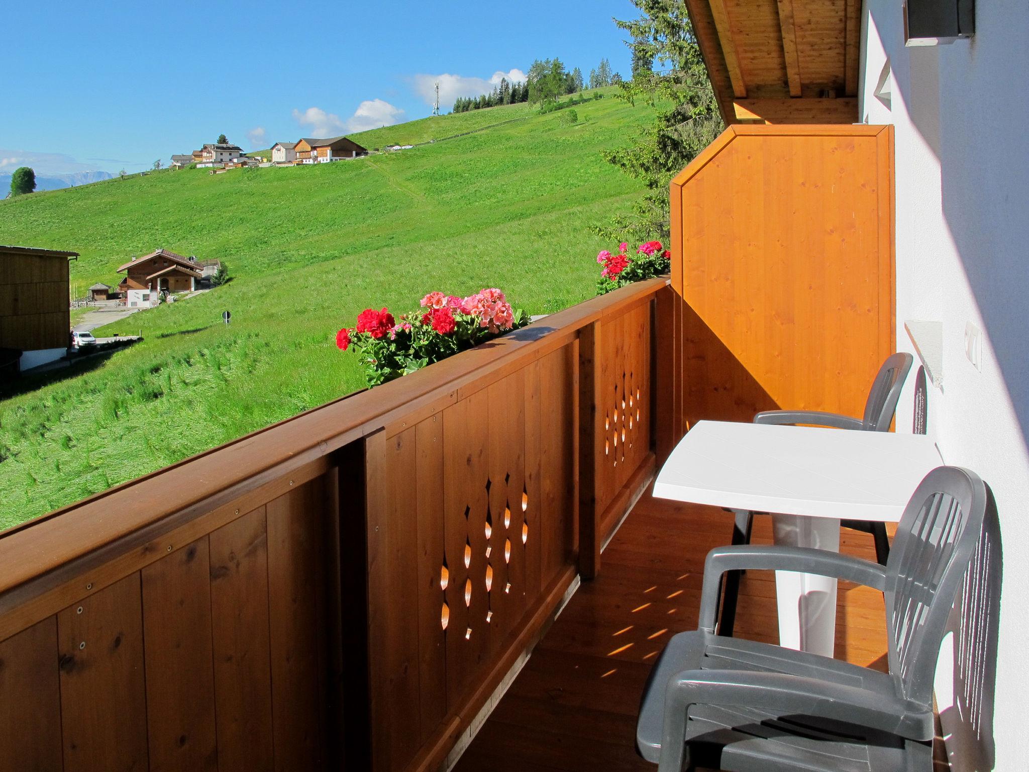 Foto 2 - Appartamento con 2 camere da letto a Rio di Pusteria con vista sulle montagne