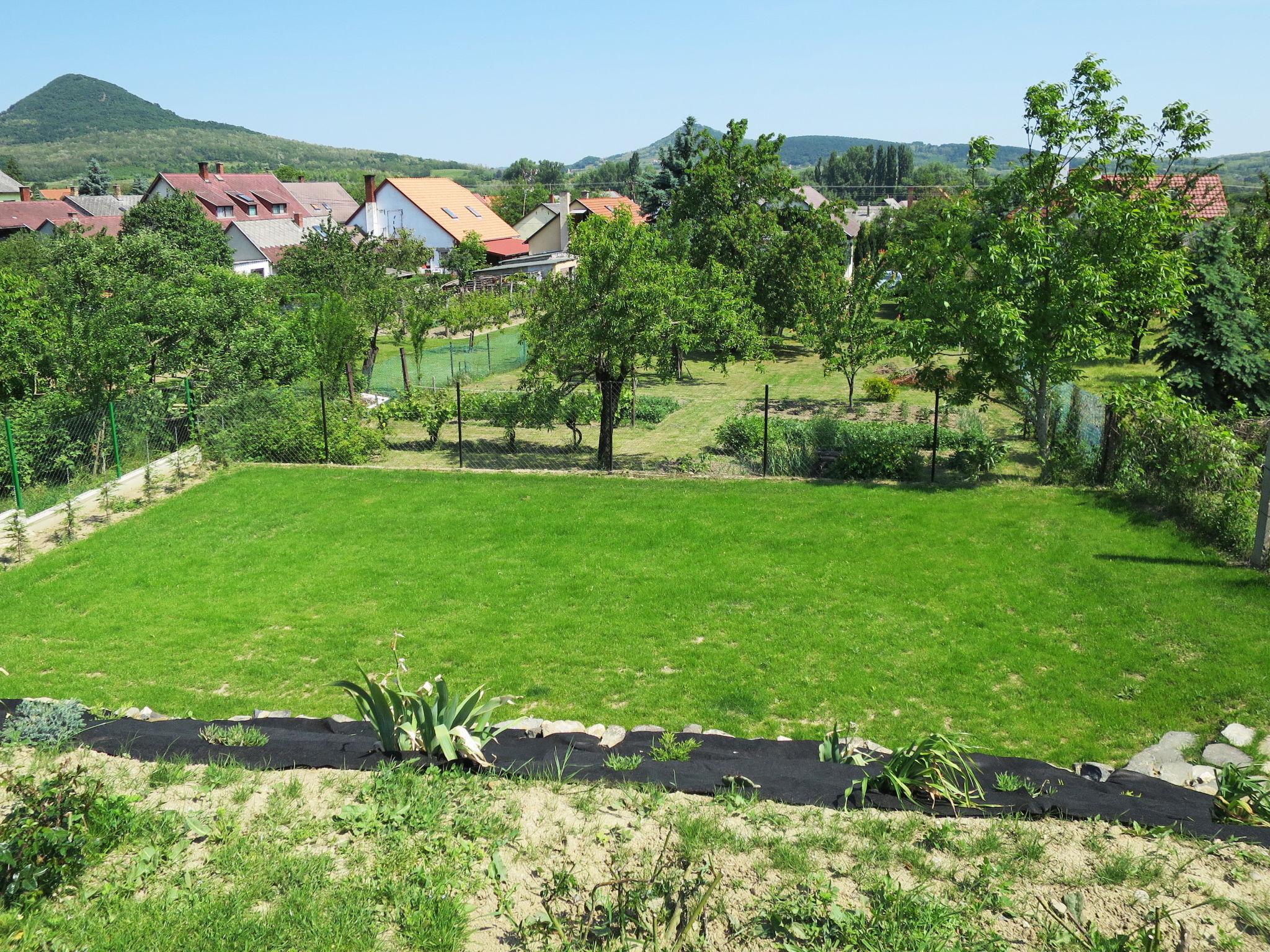 Photo 28 - Appartement de 4 chambres à Badacsonytomaj avec piscine privée et jardin