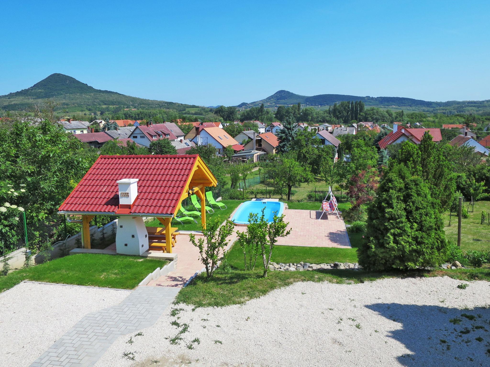 Foto 26 - Appartamento con 4 camere da letto a Badacsonytomaj con piscina privata e vista mare