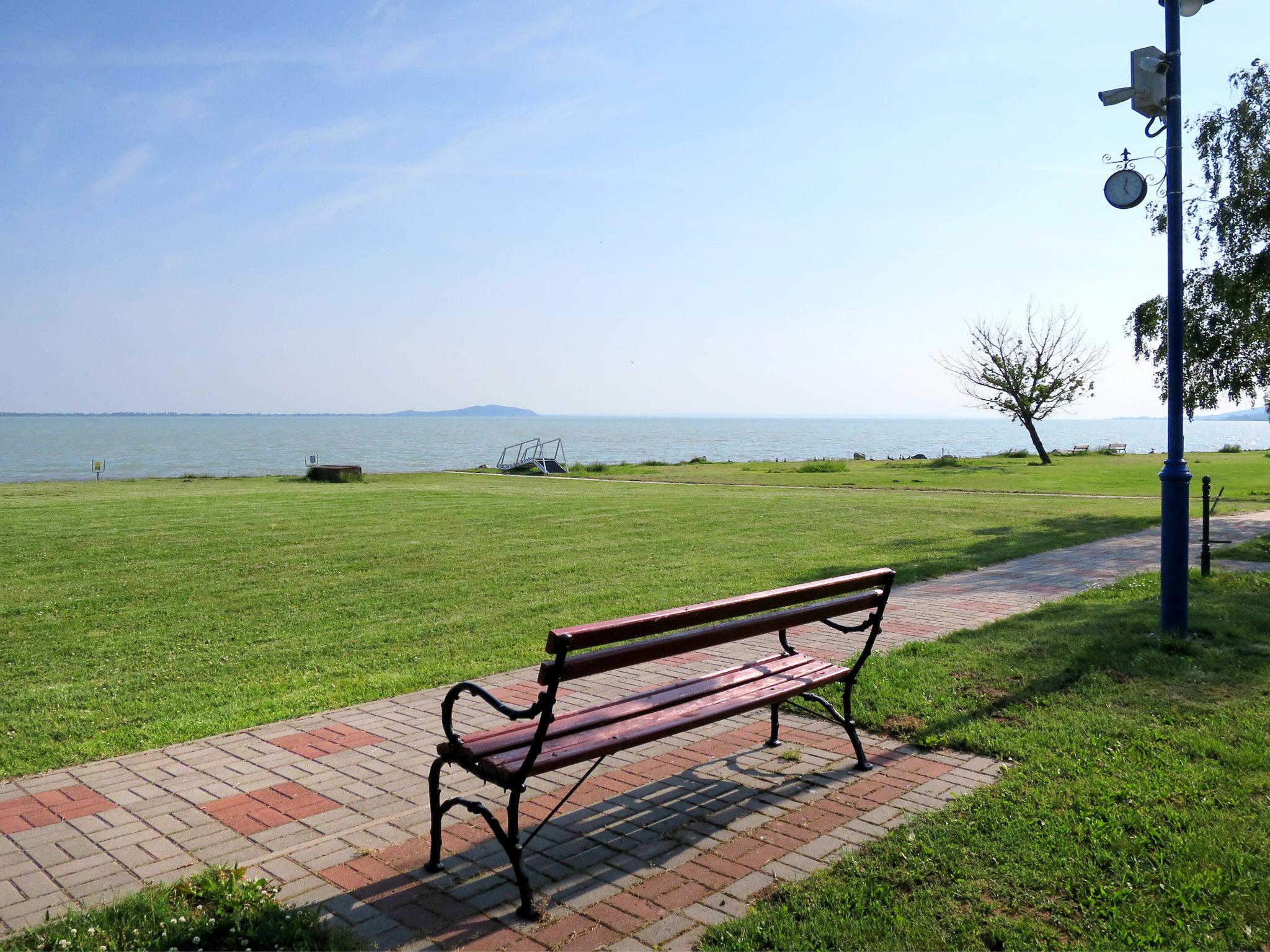 Foto 15 - Haus mit 2 Schlafzimmern in Ábrahámhegy mit garten und blick aufs meer