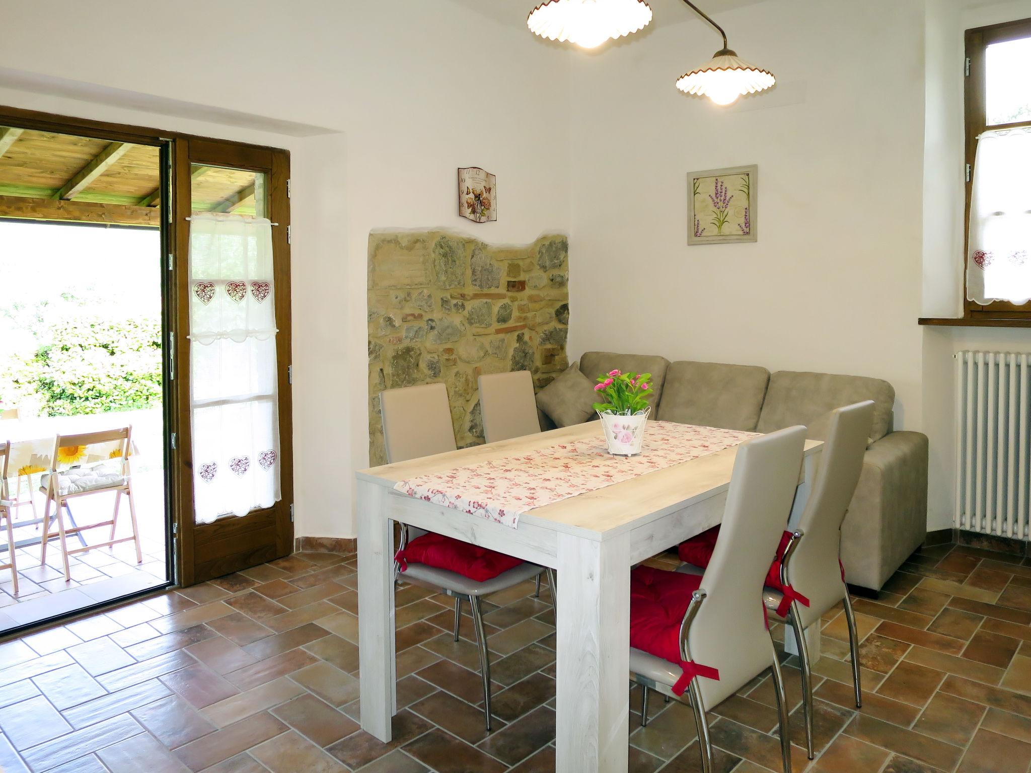 Foto 7 - Apartamento de 1 quarto em Volterra com piscina e jardim