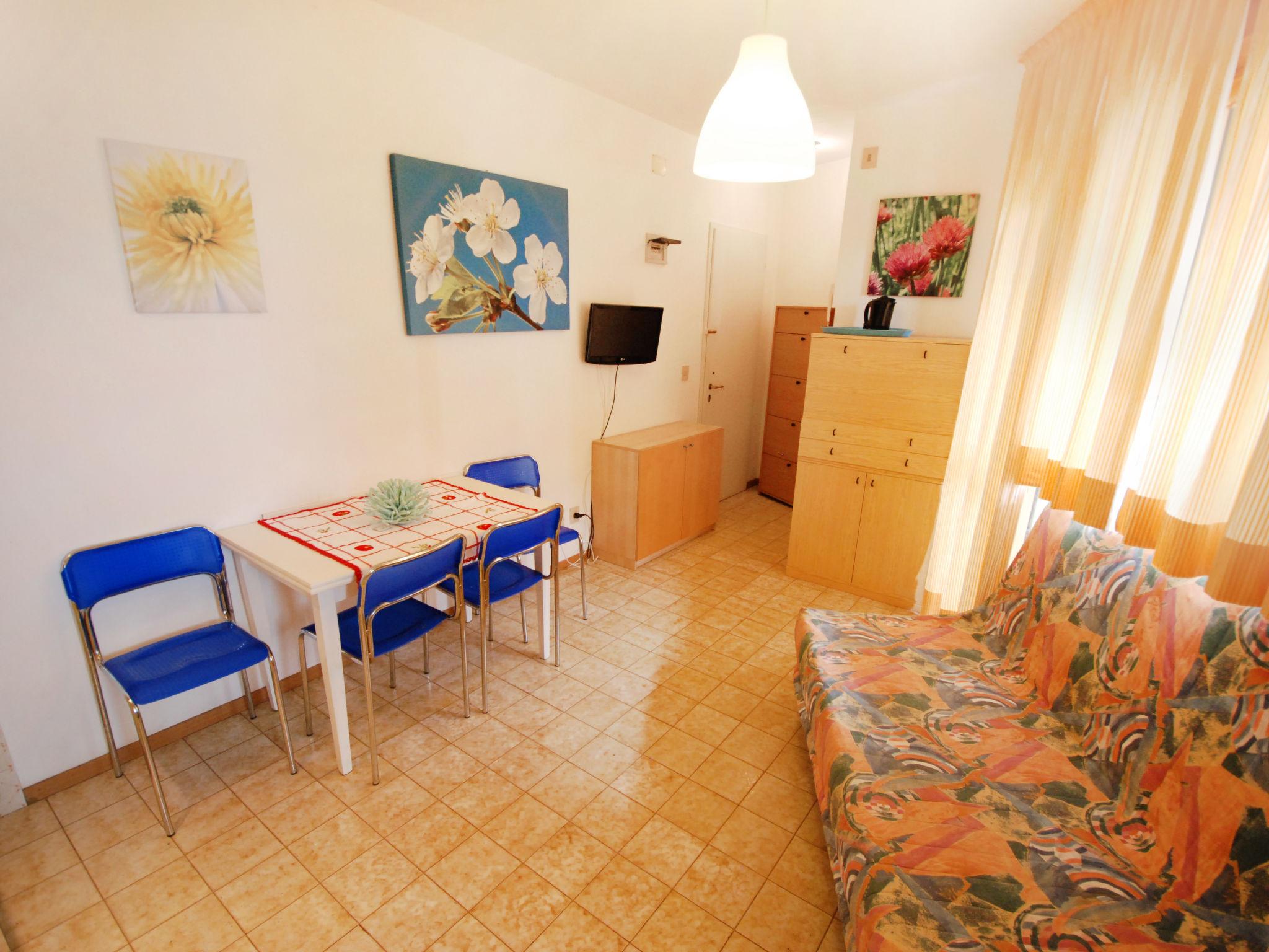 Foto 7 - Apartamento de 1 habitación en San Michele al Tagliamento con vistas al mar