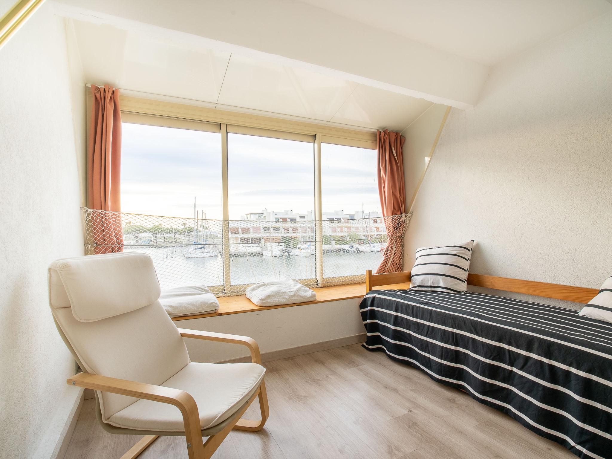 Foto 2 - Apartment mit 2 Schlafzimmern in Le Grau-du-Roi mit terrasse und blick aufs meer