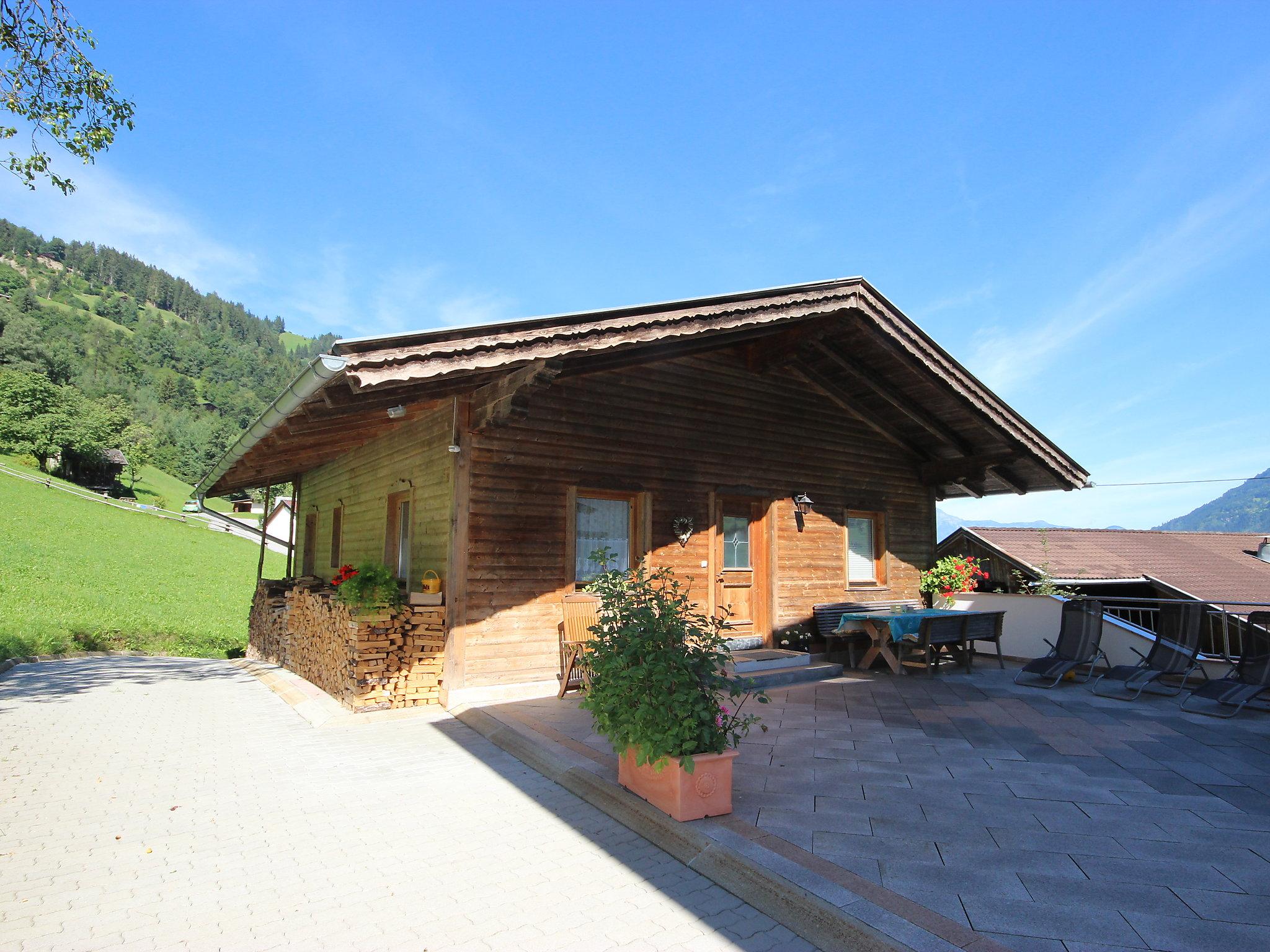 Foto 1 - Haus mit 2 Schlafzimmern in Aschau im Zillertal mit terrasse und blick auf die berge