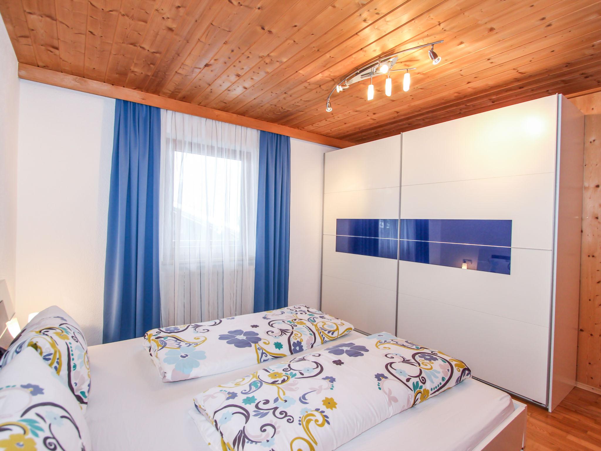 Foto 9 - Casa con 2 camere da letto a Aschau im Zillertal con terrazza e vista sulle montagne