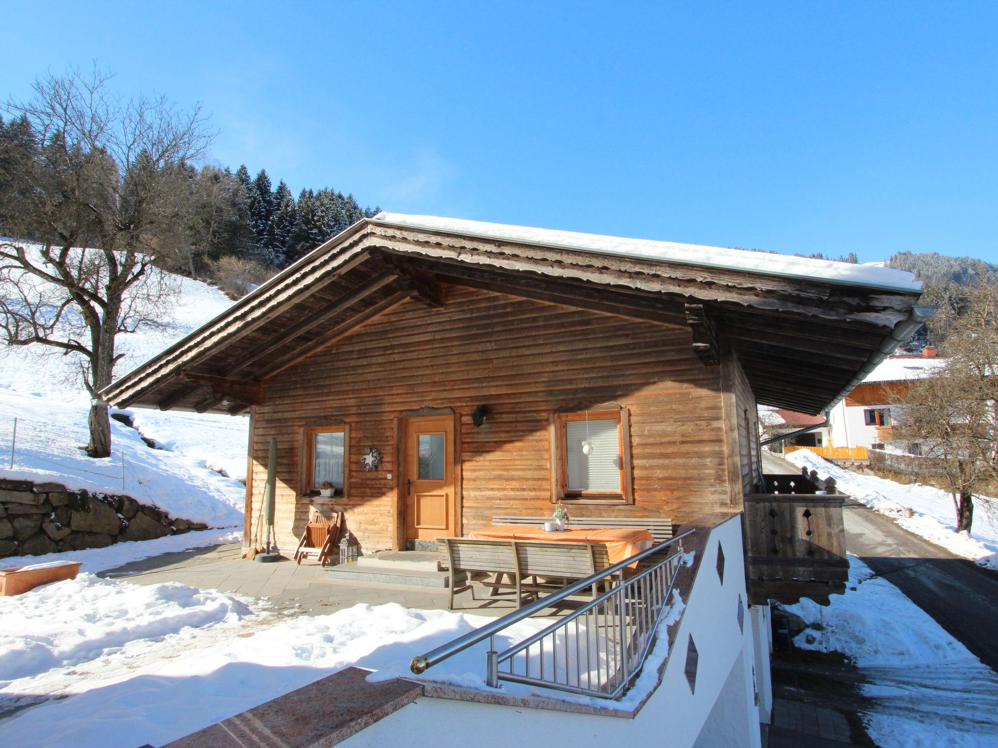 Photo 16 - Maison de 2 chambres à Aschau im Zillertal avec jardin et terrasse