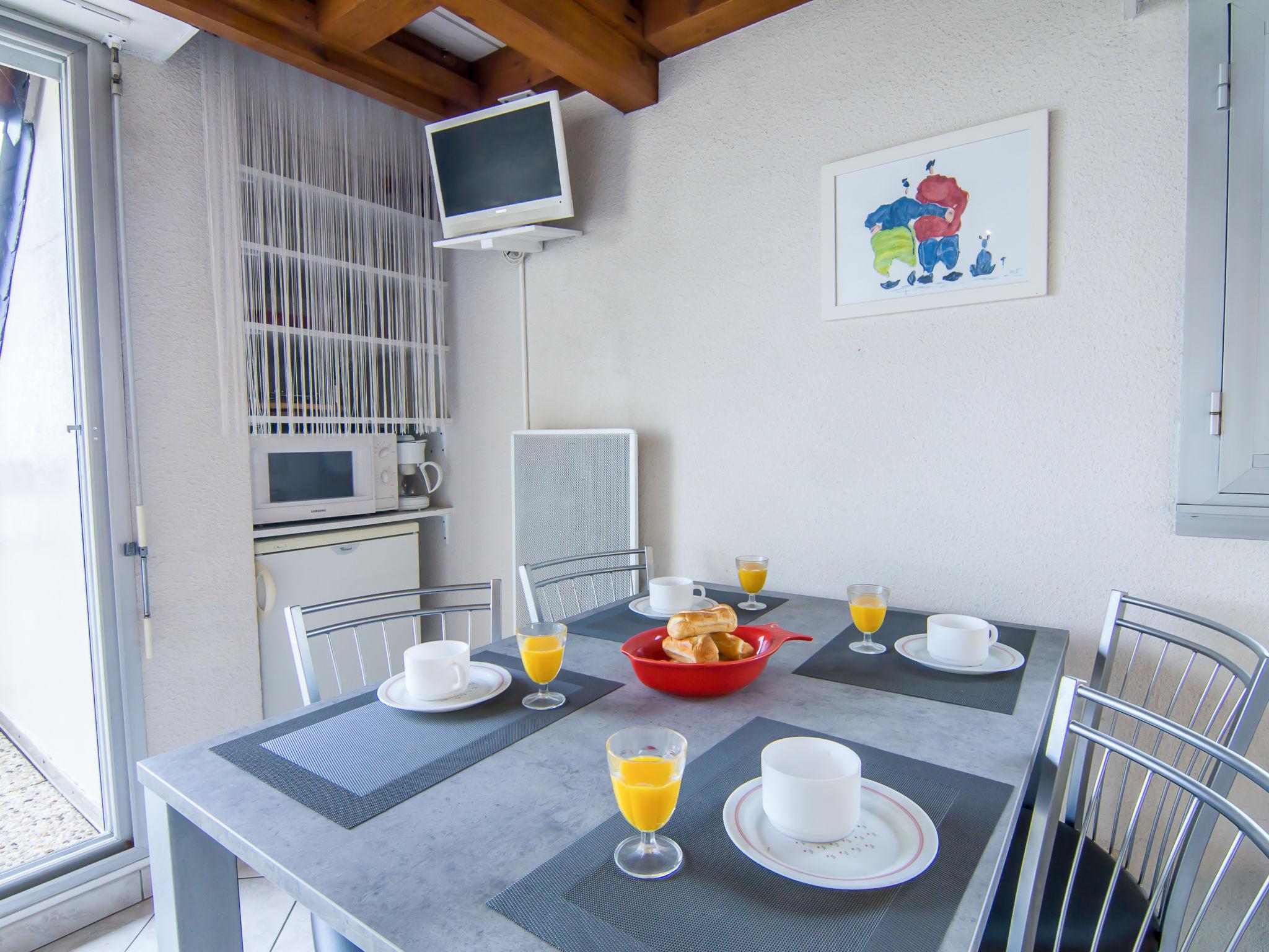 Foto 8 - Apartamento de 1 habitación en Carnac con vistas al mar