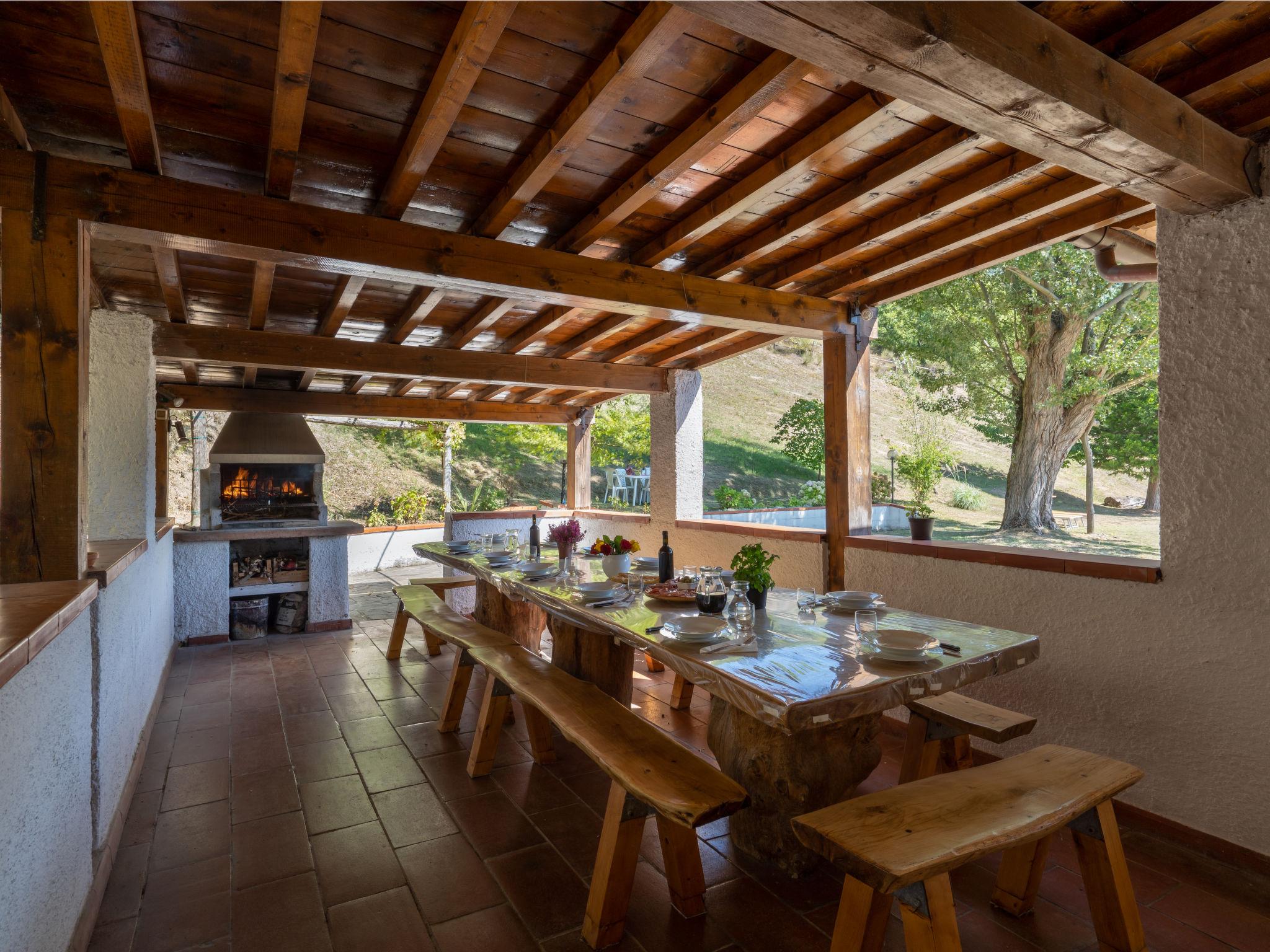 Photo 3 - Maison de 5 chambres à Vicchio avec piscine privée et jardin