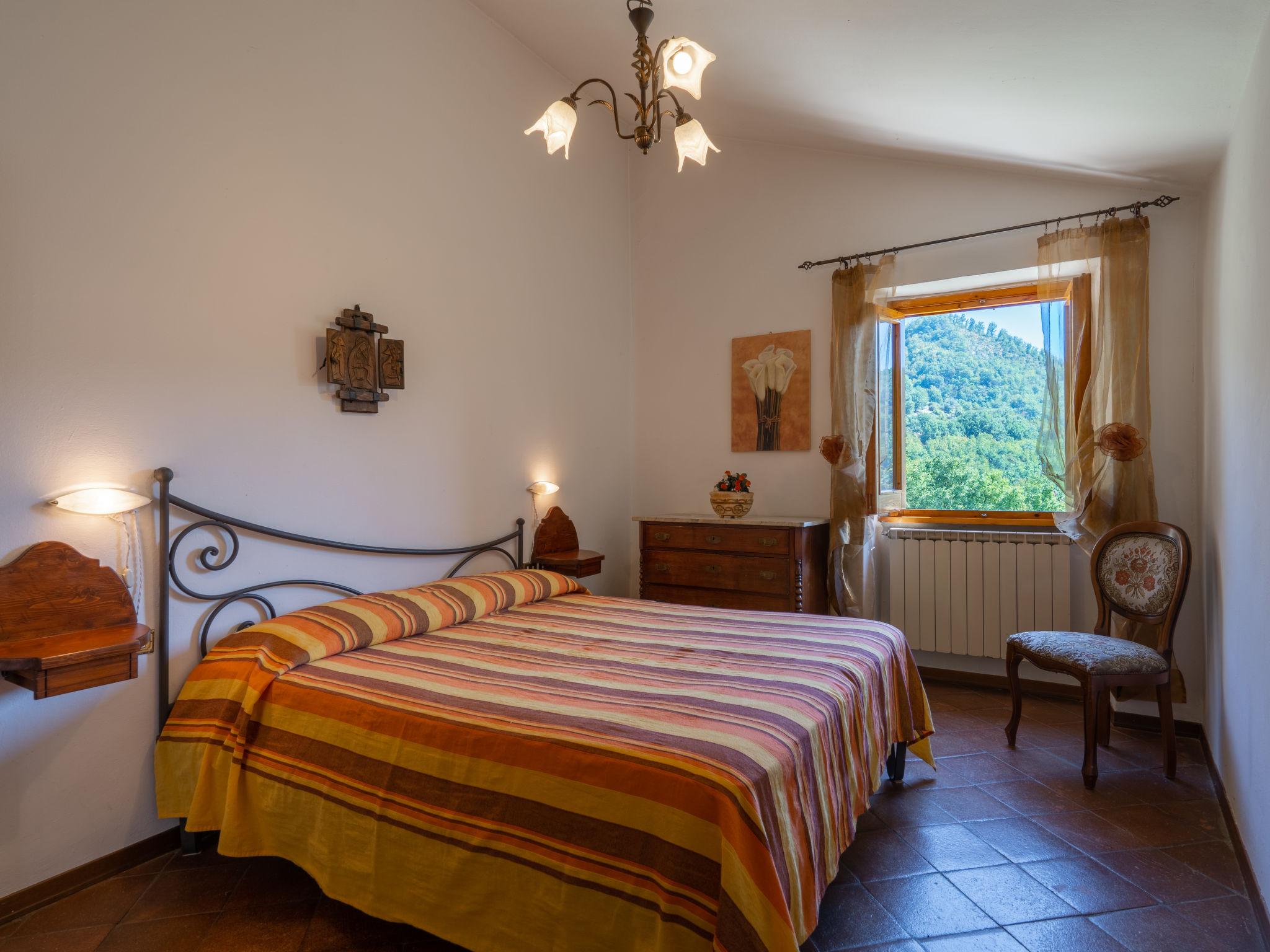 Foto 17 - Casa con 5 camere da letto a Vicchio con piscina privata e giardino