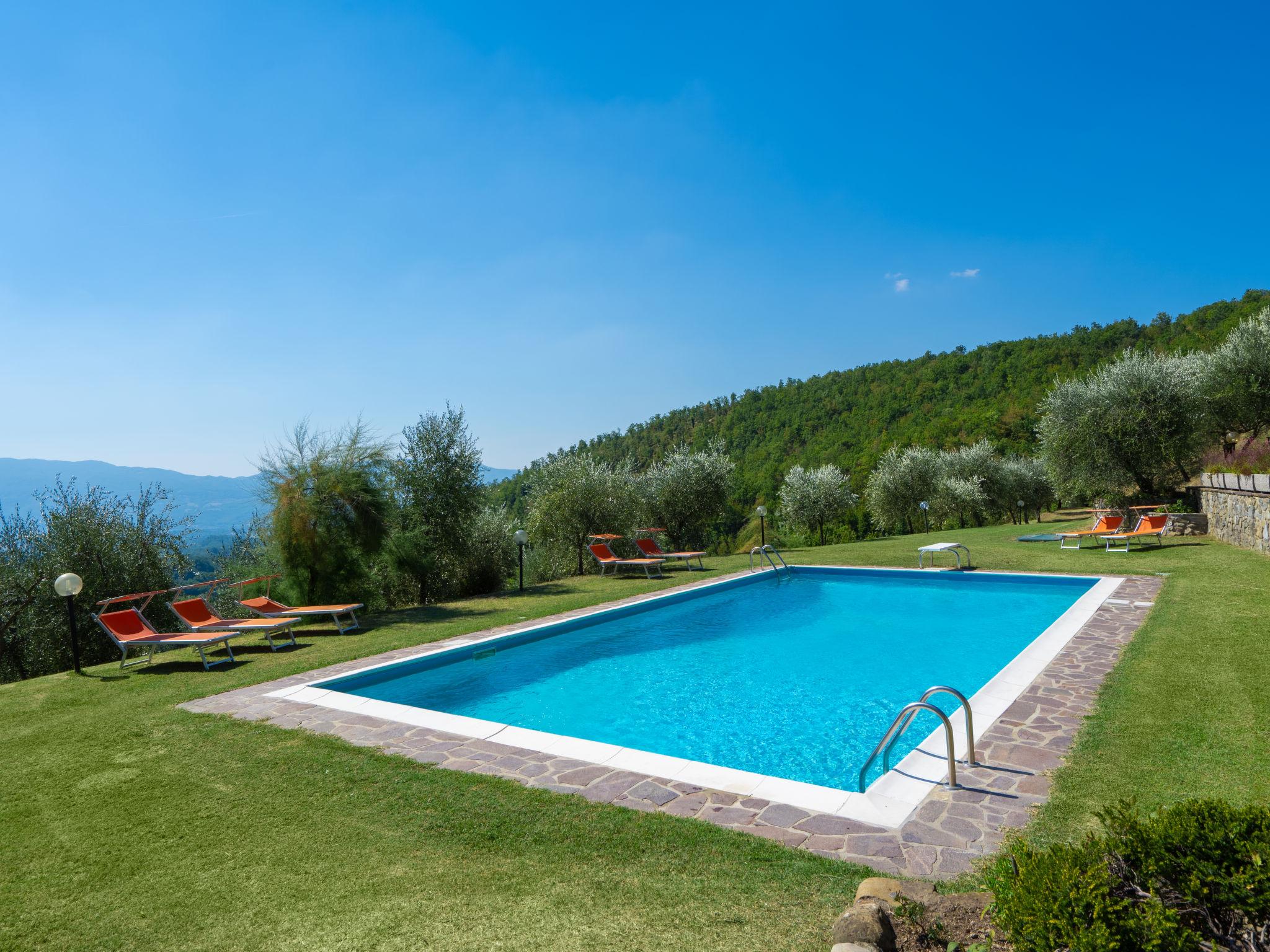 Foto 34 - Casa con 5 camere da letto a Vicchio con piscina privata e giardino