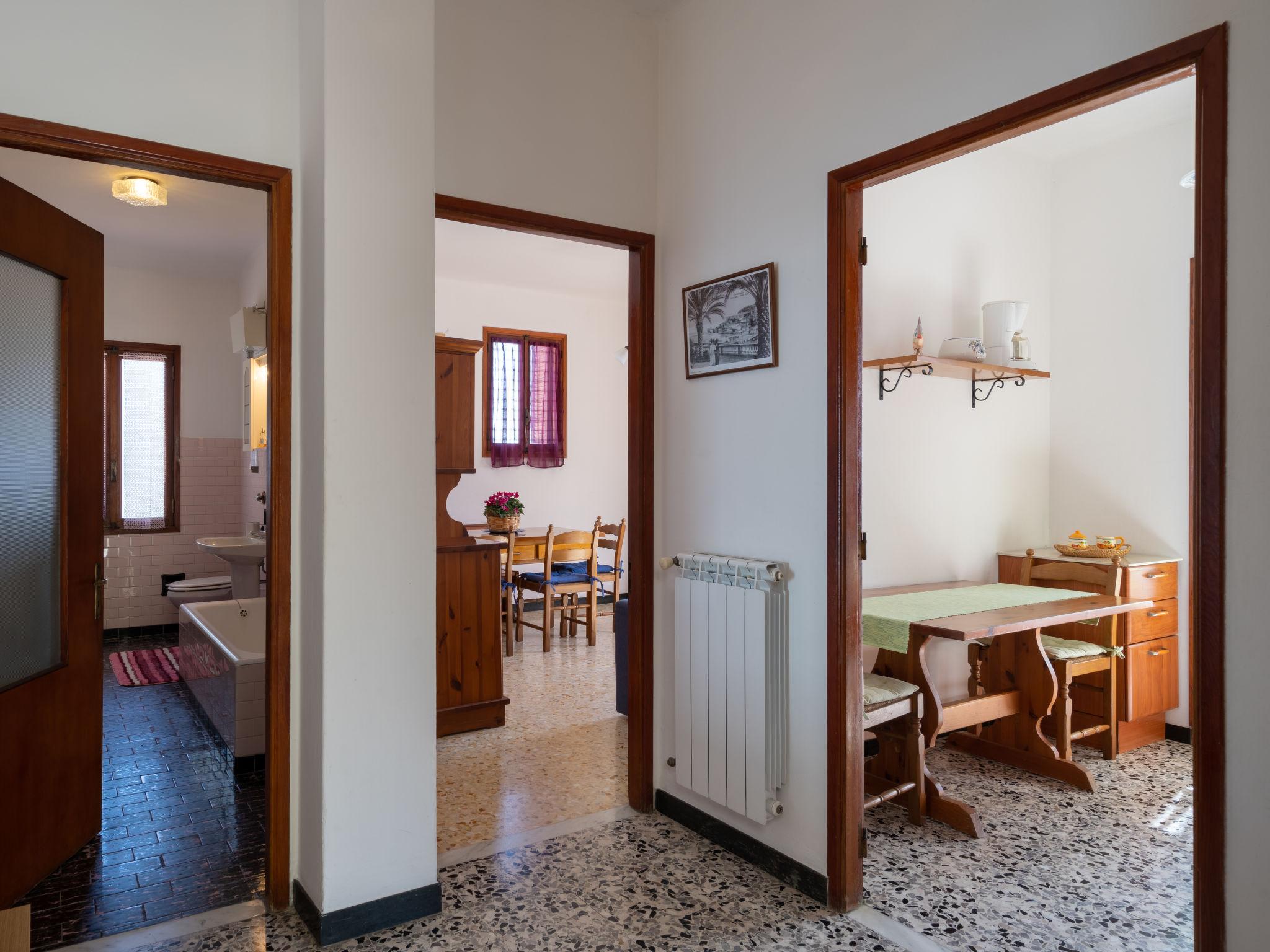 Foto 9 - Apartamento de 1 quarto em Ventimiglia com terraço e vistas do mar