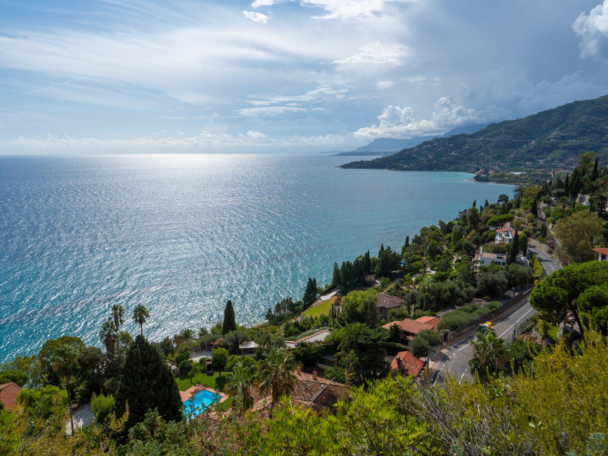 Foto 11 - Apartamento de 1 habitación en Ventimiglia con terraza y vistas al mar