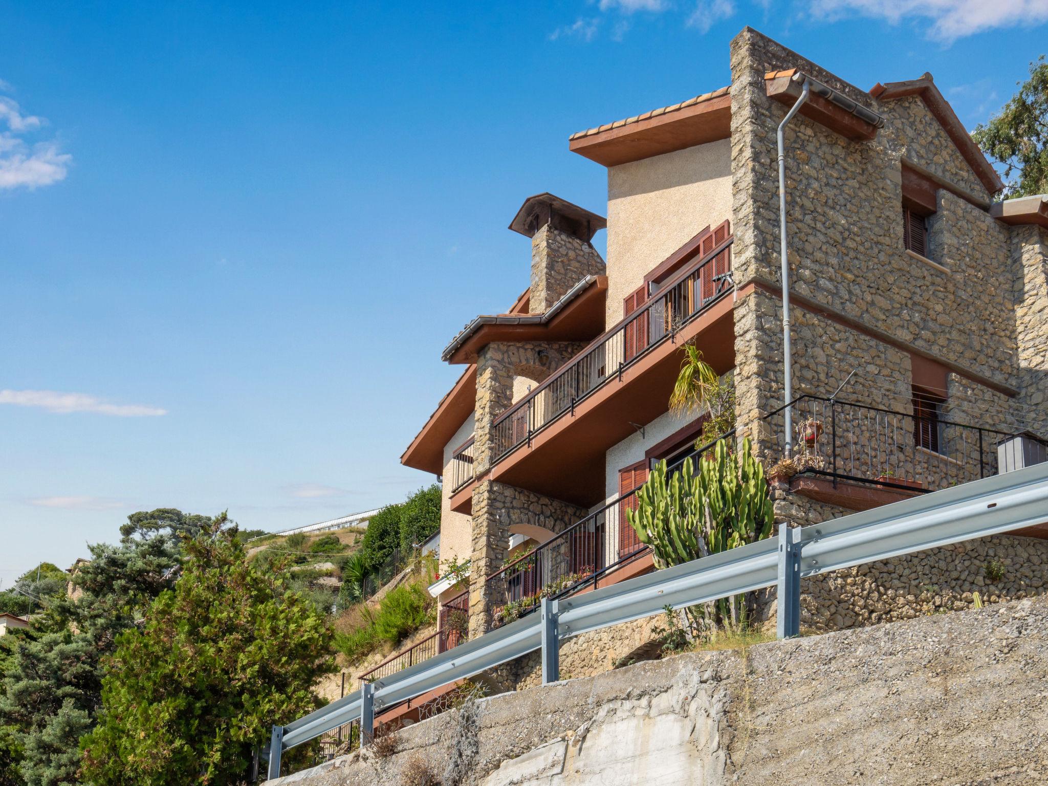 Foto 15 - Apartment mit 1 Schlafzimmer in Ventimiglia mit terrasse und blick aufs meer