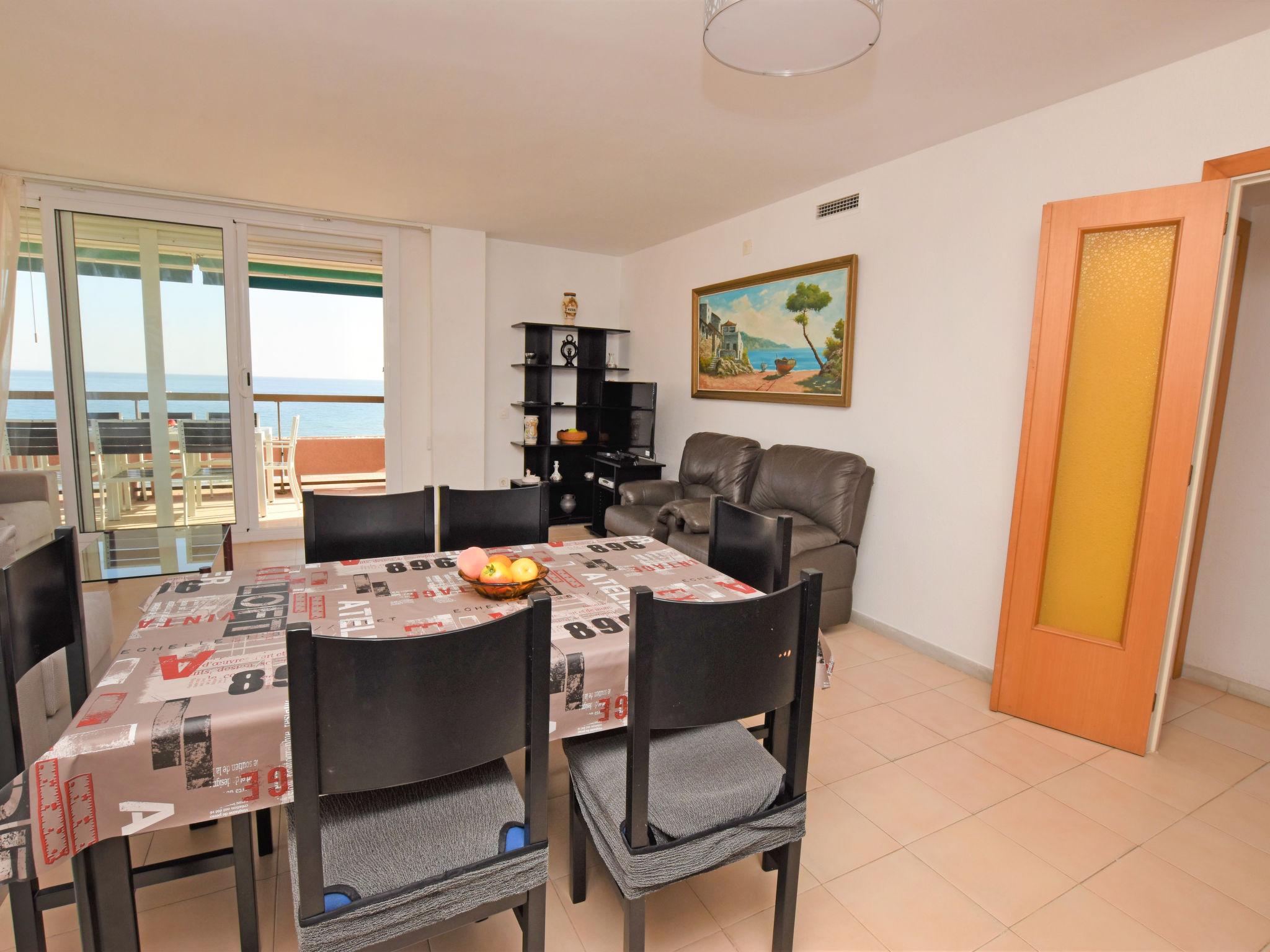 Photo 11 - 4 bedroom Apartment in Torredembarra with swimming pool and sea view