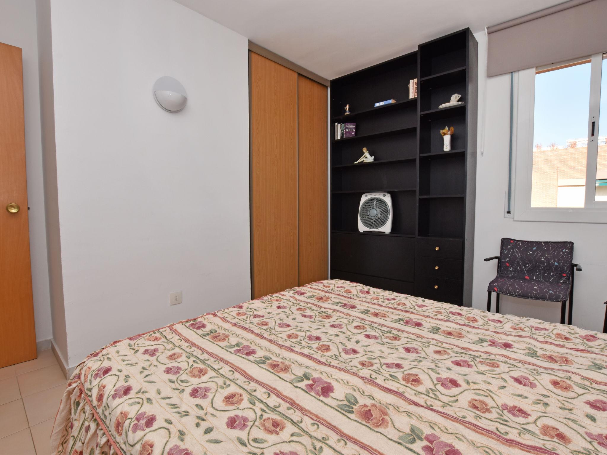 Foto 22 - Appartamento con 4 camere da letto a Torredembarra con piscina e vista mare