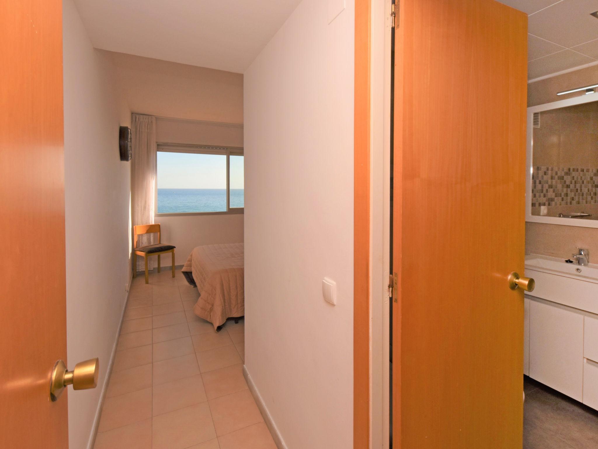 Photo 19 - 4 bedroom Apartment in Torredembarra with swimming pool and sea view