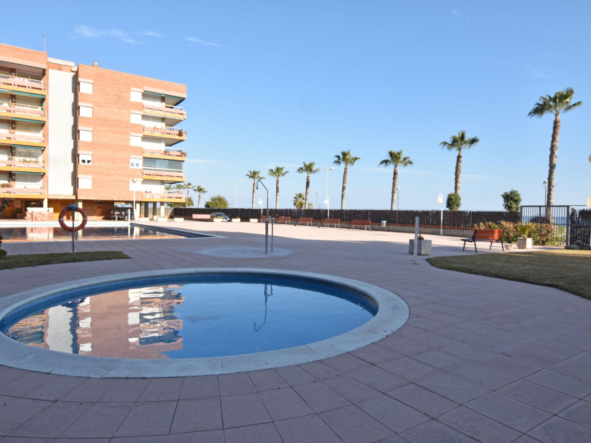 Foto 40 - Appartamento con 4 camere da letto a Torredembarra con piscina e vista mare