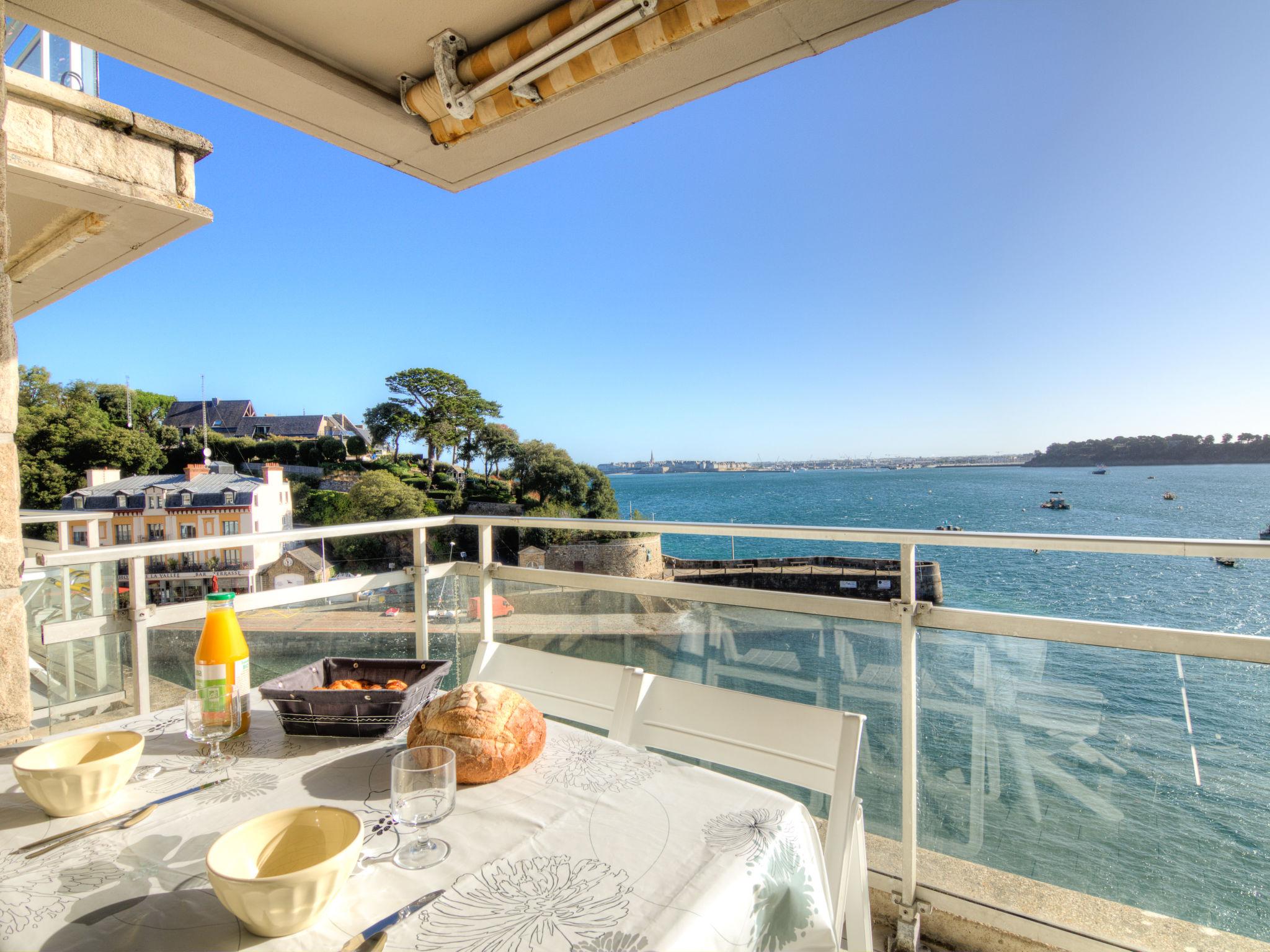 Photo 2 - Appartement de 1 chambre à Dinard avec terrasse et vues à la mer